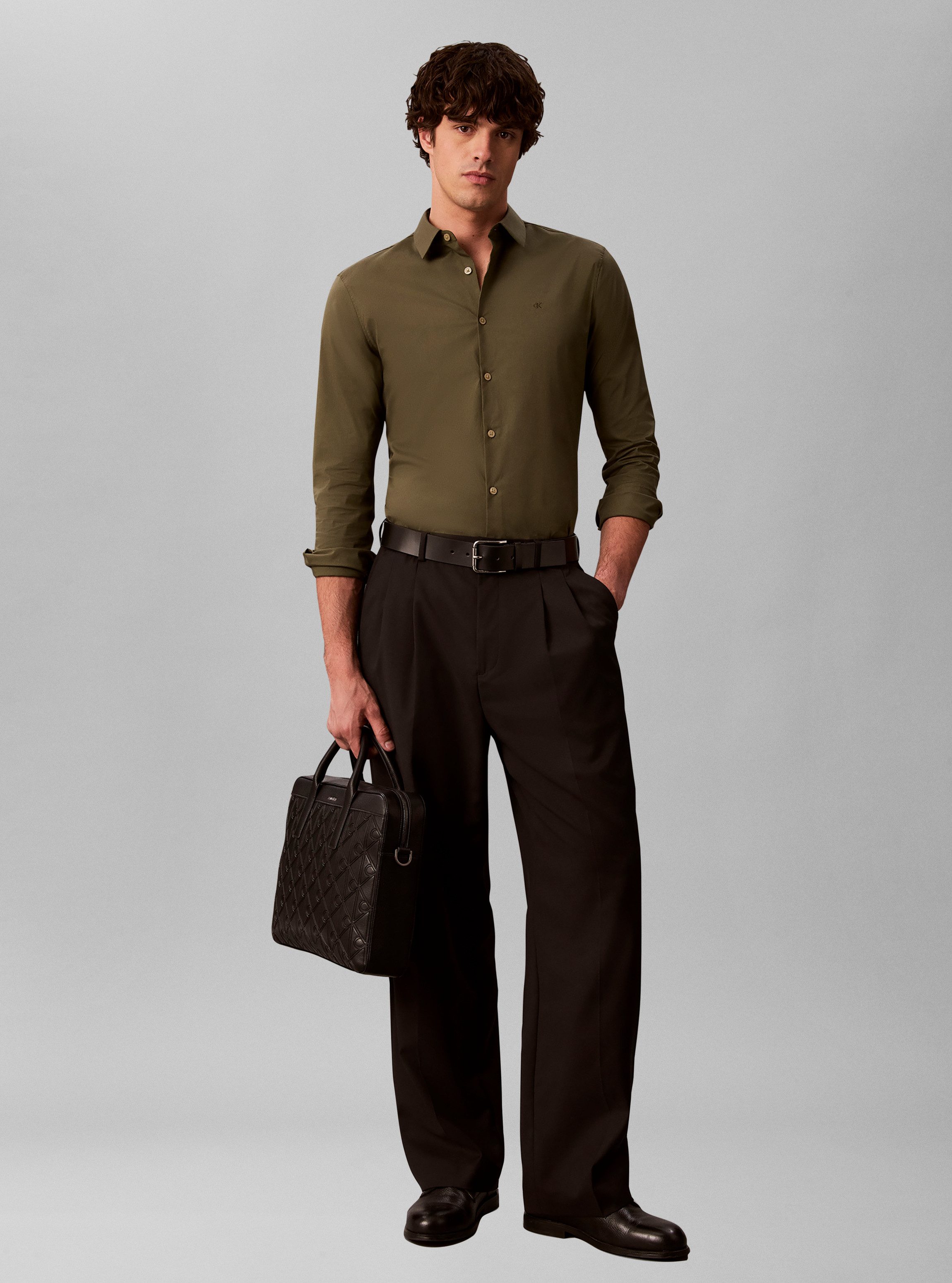 Calvin Klein Aktentasche EMBLEM AOP DEBOSS COMMUTER, Unisex Businesstasche, Laptoptasche mit abnehmbarem Schulterriemen