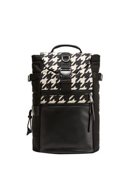 s.Oliver Tragetasche Rucksack in sportlichem Design