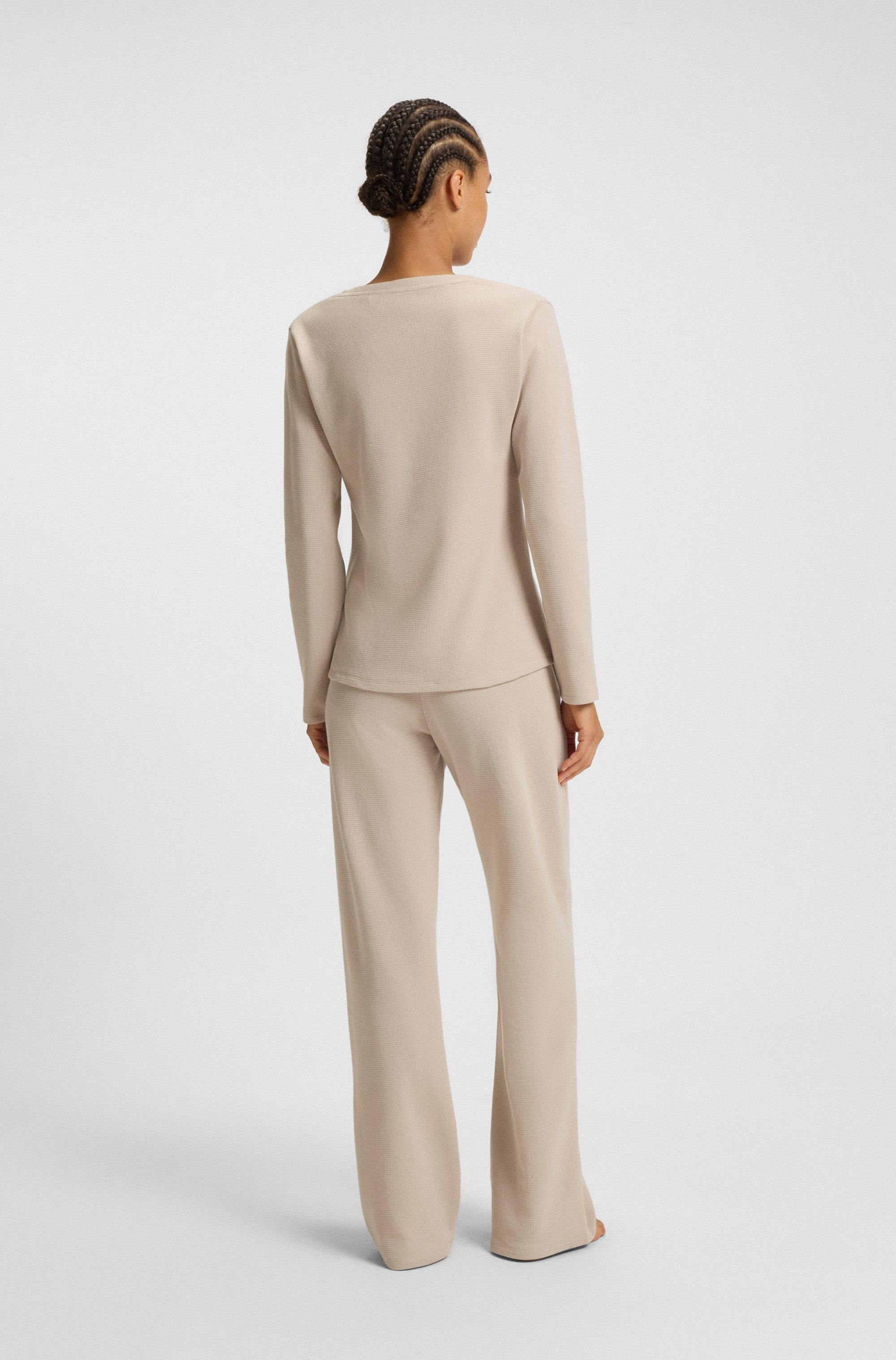 BOSS Langarmshirt Waffle Schlaf-Top, Waffelstruktur, aus Baumwollmix