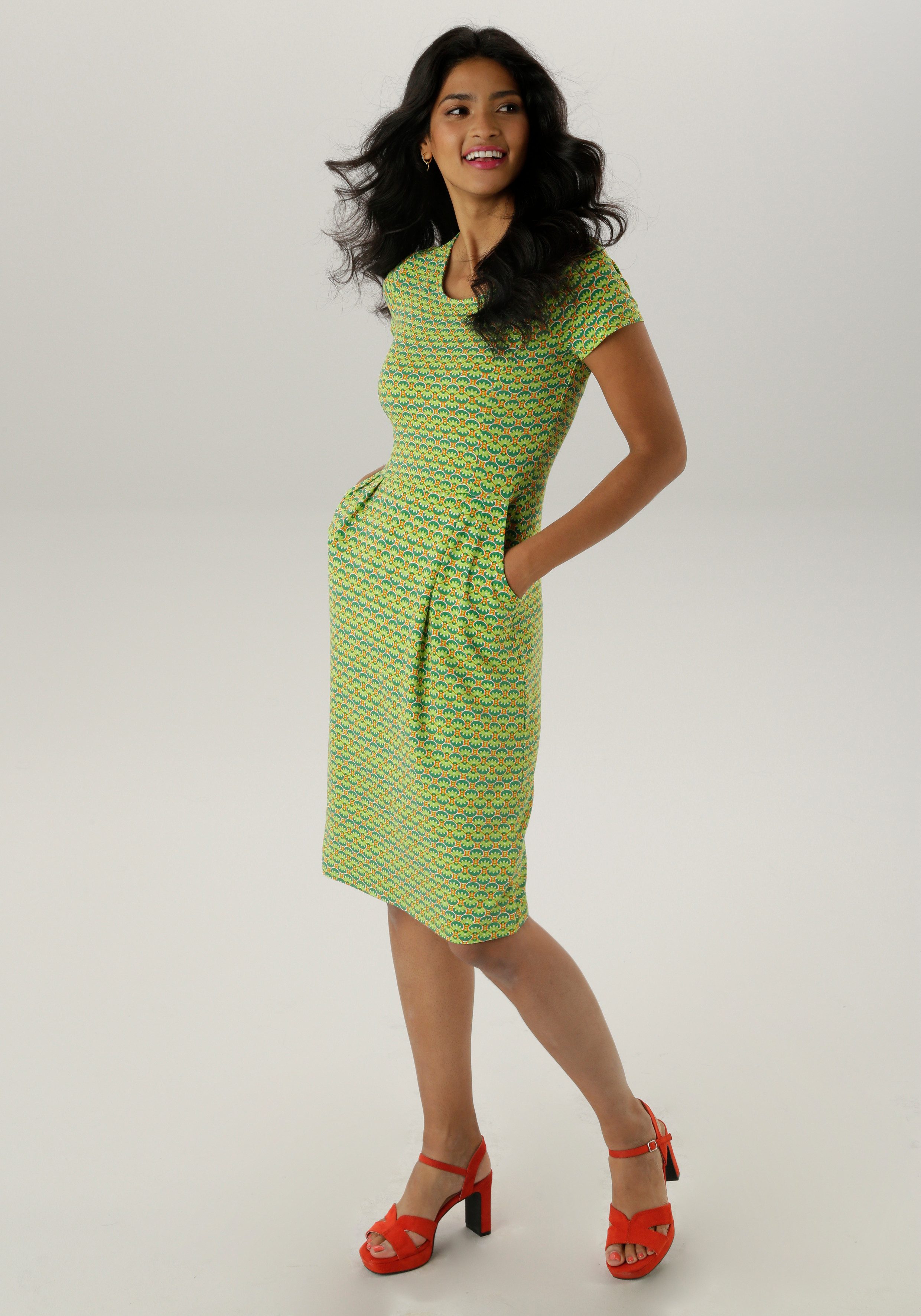 Aniston SELECTED Sommerkleid mit zwei Eingriffstaschen günstig online kaufen