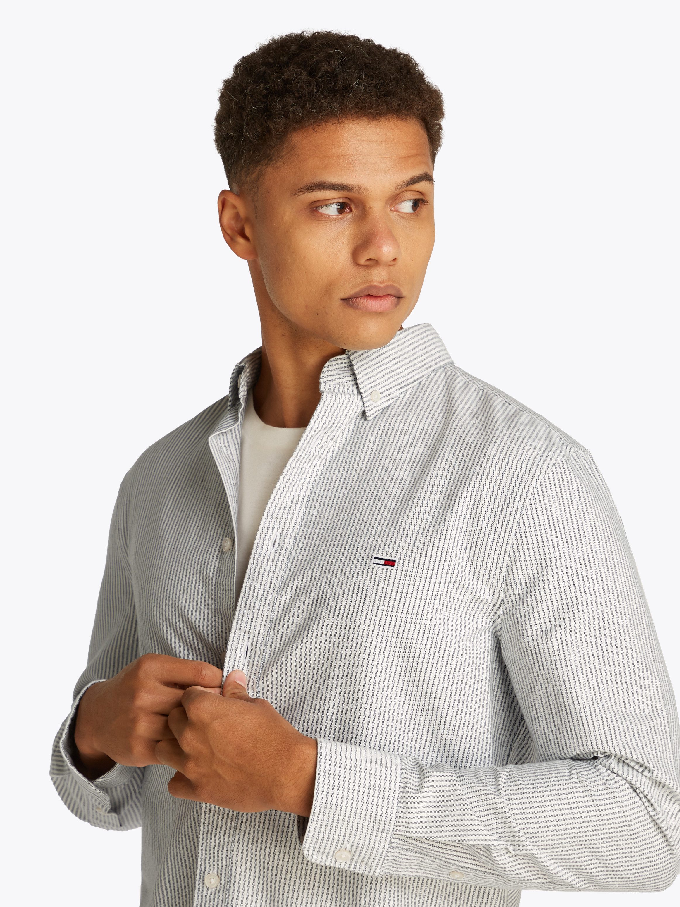 Tommy Jeans Langarmhemd TJM SLIM STRIPE OXFORD SHIRT EXT Mit Button-Down-Kragen