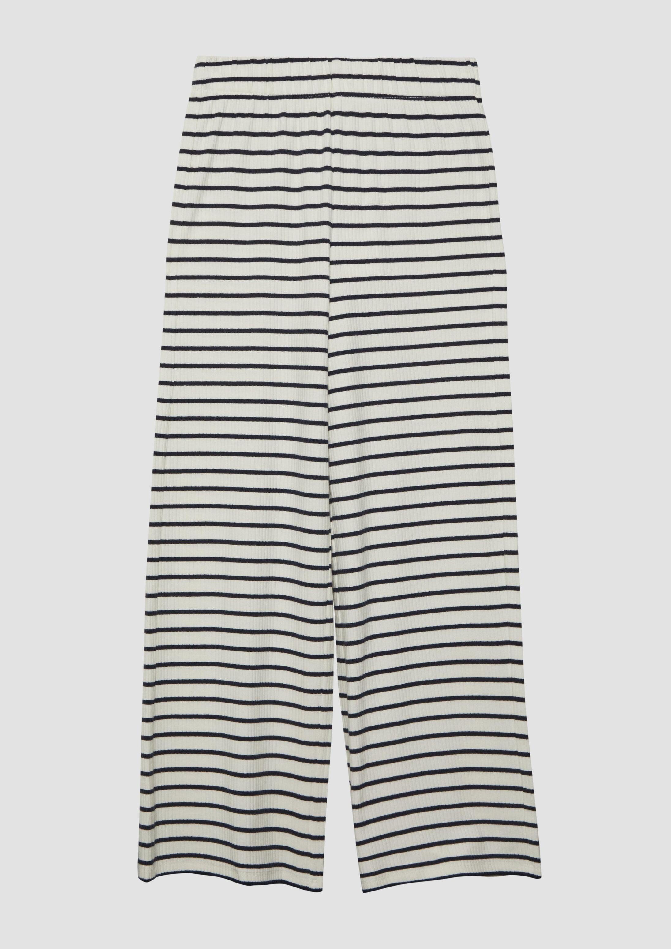 s.Oliver Chinos Leggings Hose aus Rippstoff im Loose Fit