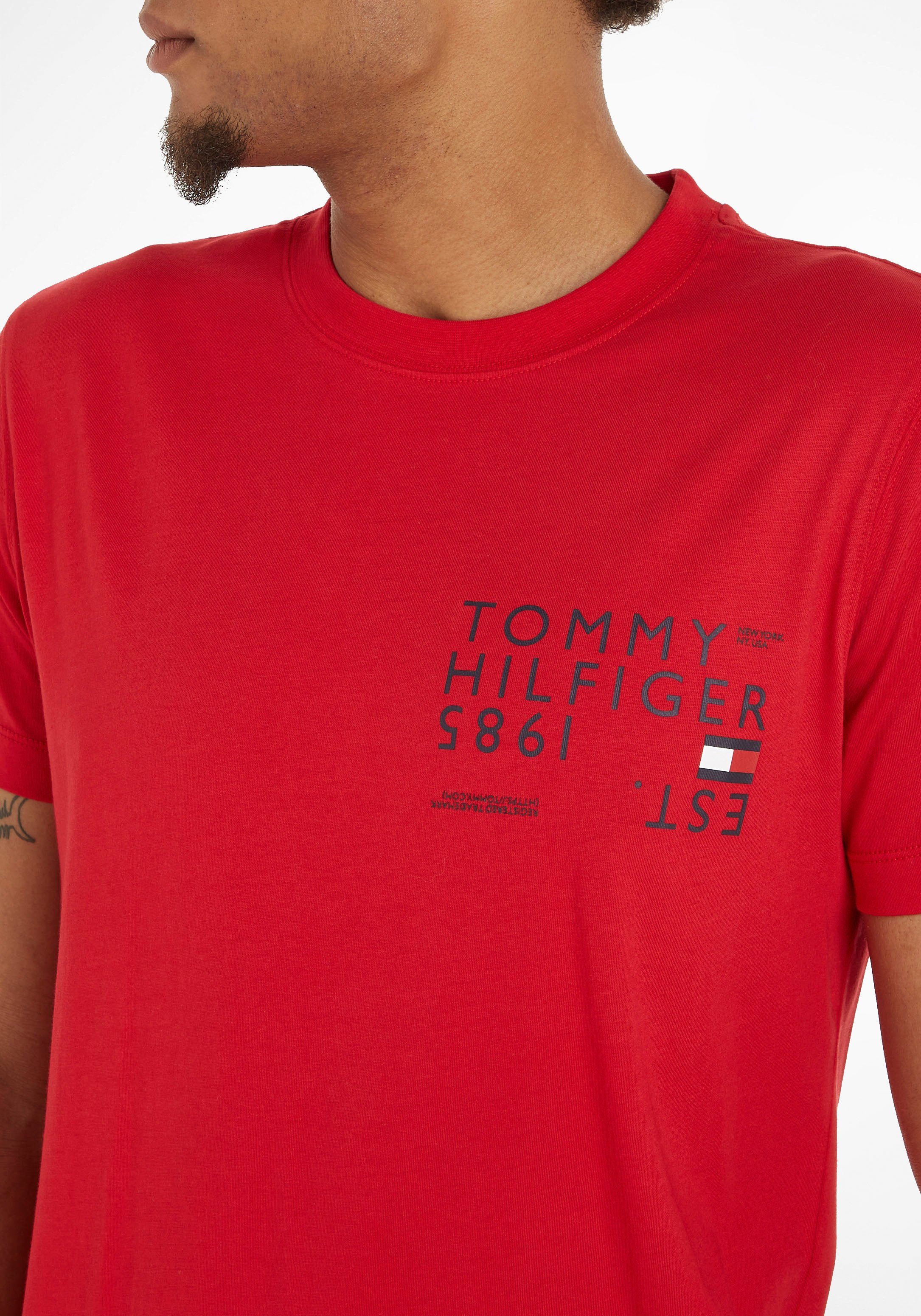 Tommy BACK Rundhalsshirt Primary Rücken Red Hilfiger BRAND auf dem TEE TH-Aufdruck LOVE mit großem