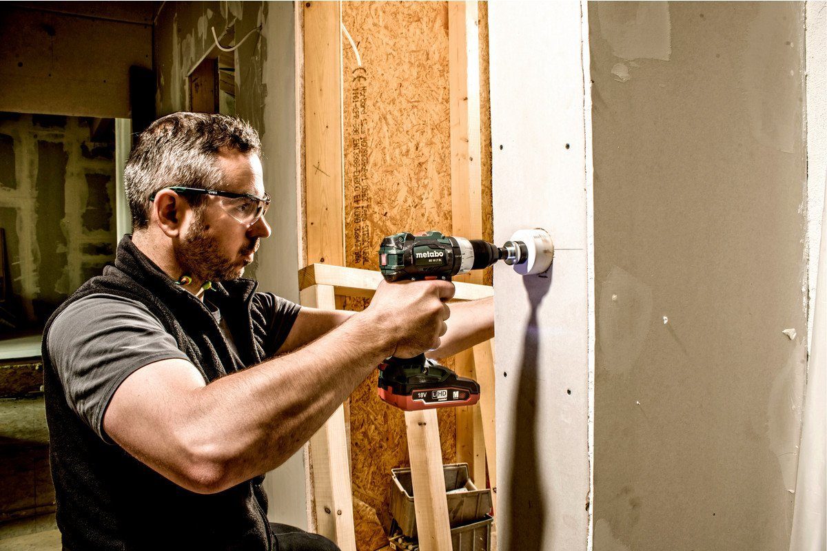 metabo Akku-Bohrschrauber BS 18 LT BL, 18 V, Bohrmaschine 2 x 4 Ah LiHD im Kunststoffkoffer
