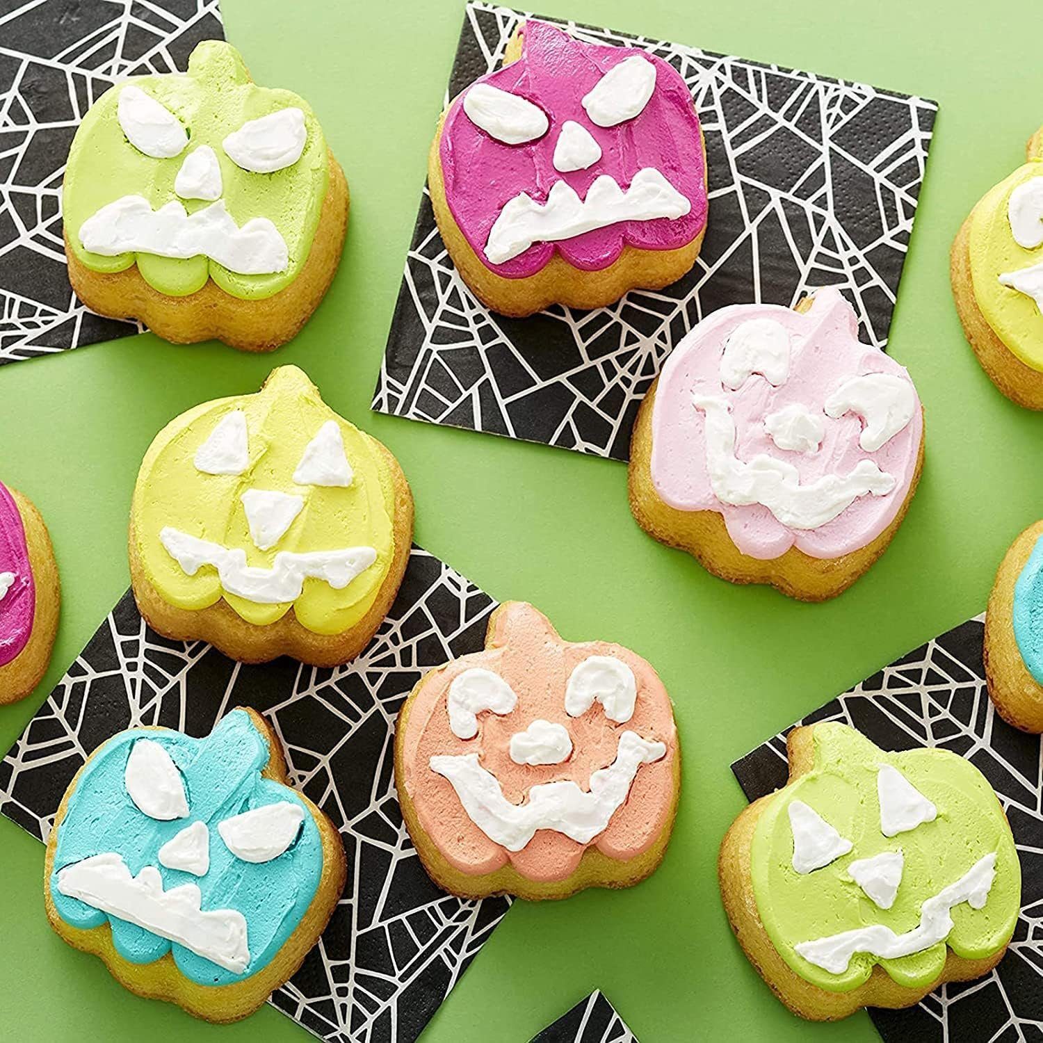Metamorph Backform Kürbis Silikon Muffin Backform - Halloween Keks, Halloween Keks – Bild 3 von 5