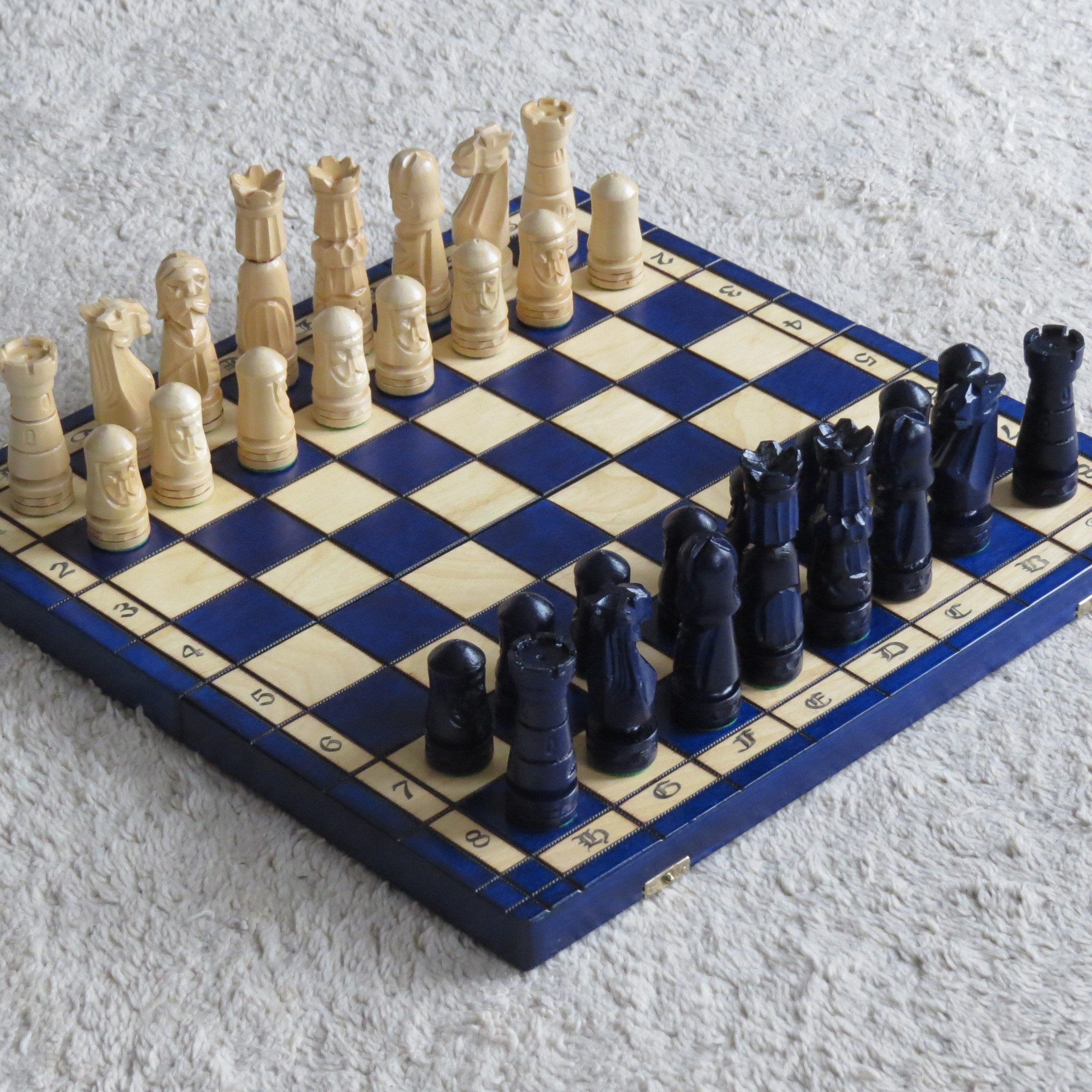 Holzprodukte Spiel Schach Geschnitzt 50 x 50 cm Schachspiel Holz Geschnitzt NEU blau