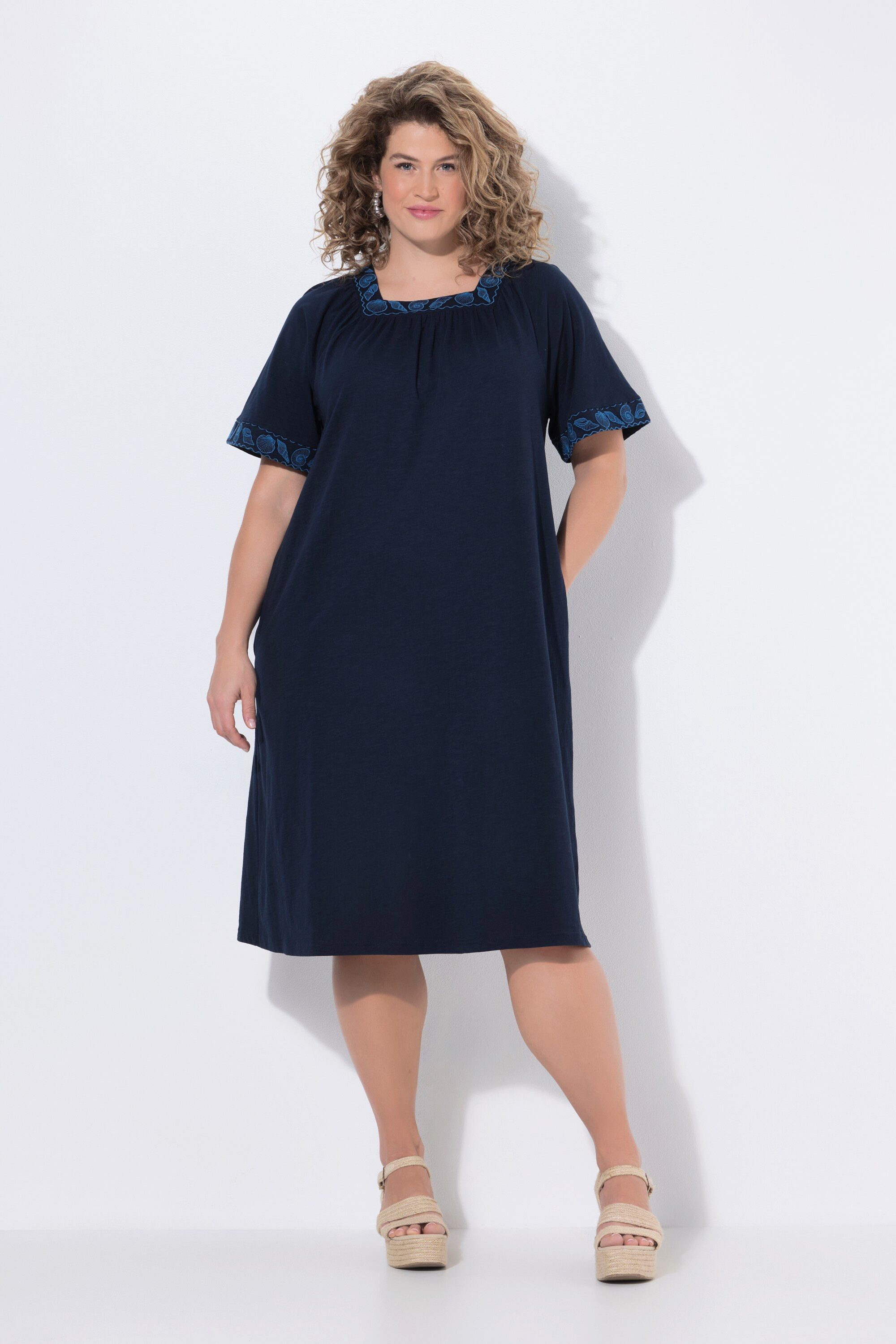 Ulla Popken Midikleid Midikleid Stickerei-Bordüre Carré-Ausschnitt