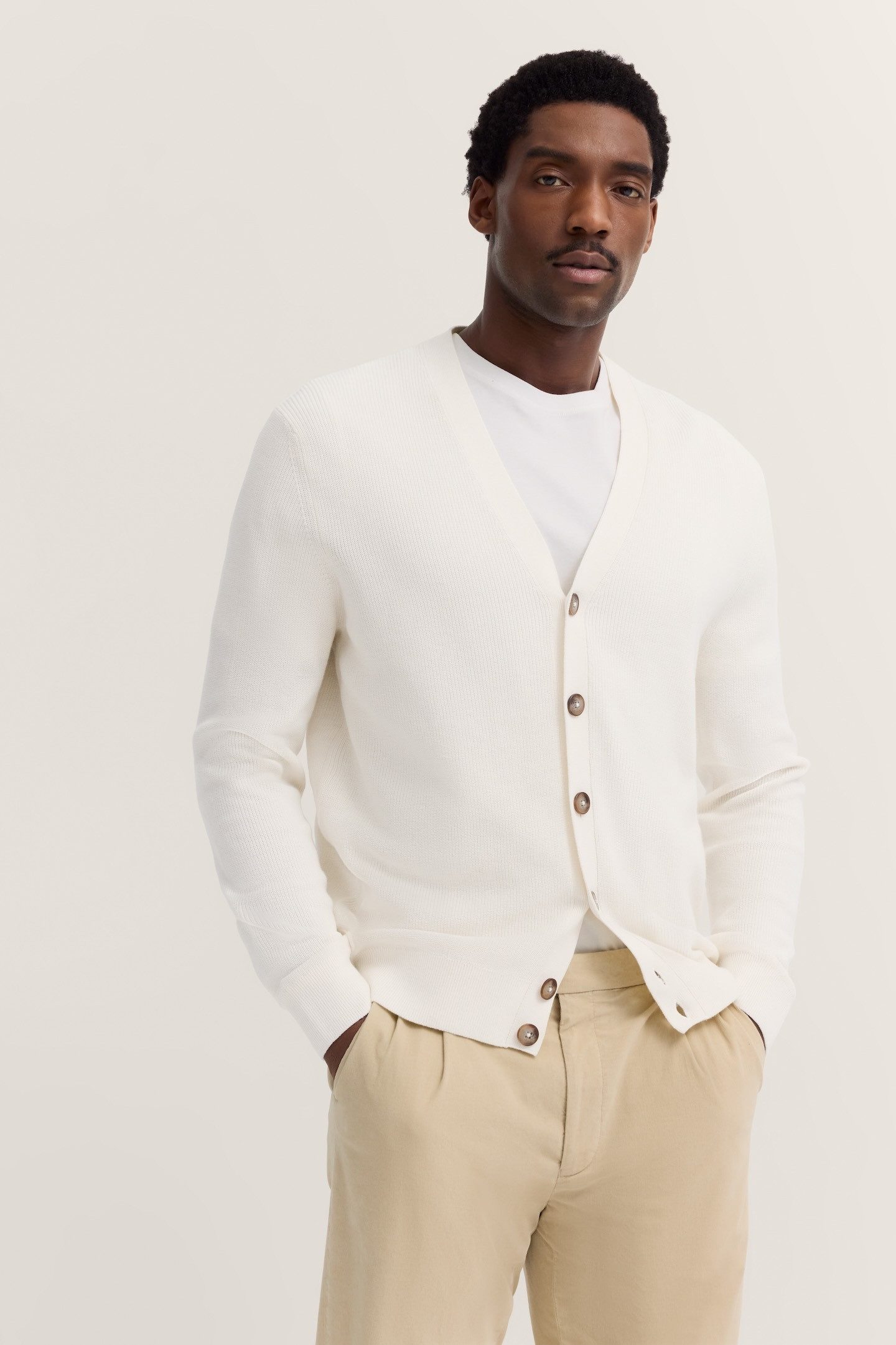 bugatti Cardigan Regular Fit mit V-Ausschnitt günstig online kaufen