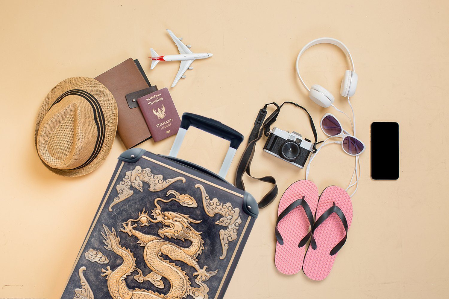 MuchoWow Handgepäckkoffer Mit einem goldenen chinesischen mit rollen, Trolley, Holztür, Reisekoffer Ferien, Rollen, Drachen Handgepäck verzierte für 4 Reisetasche