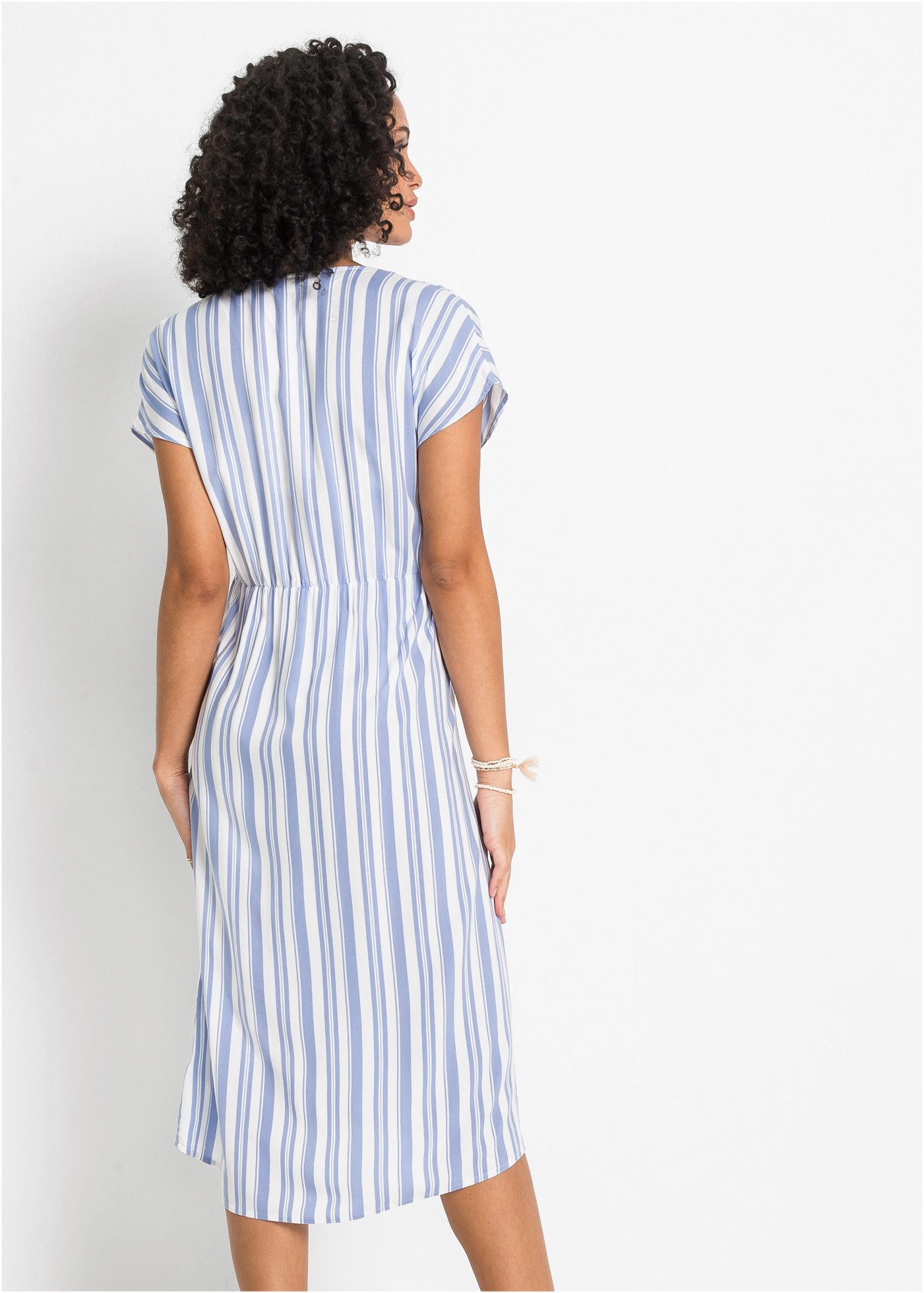 bonprix Midikleid für warme Tage, aus Viskose, ausgestellte Passform