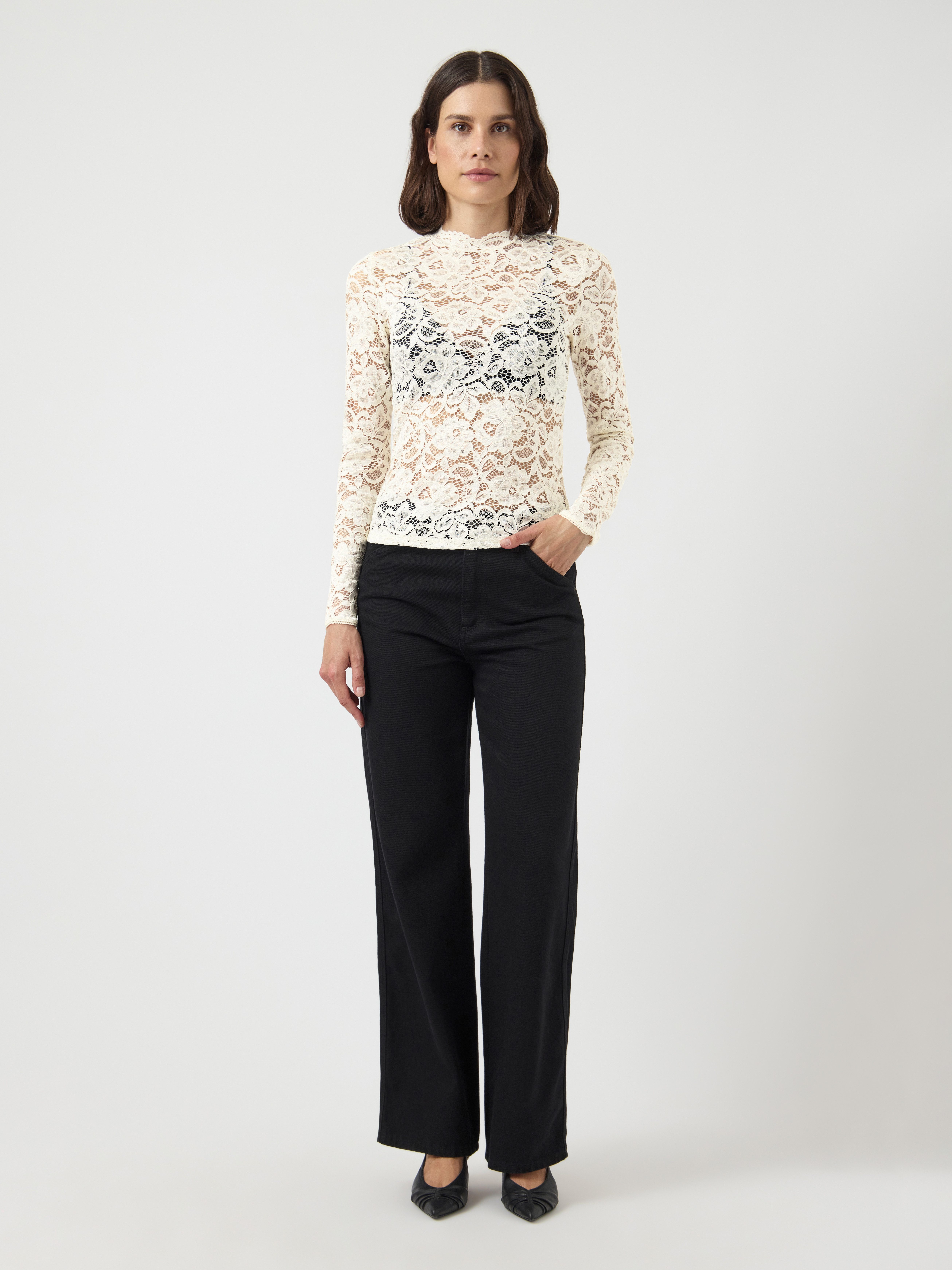 Y.A.S Langarmshirt YASLACEY LS LACE TOP S. NOOS Materialmix, slim fit
