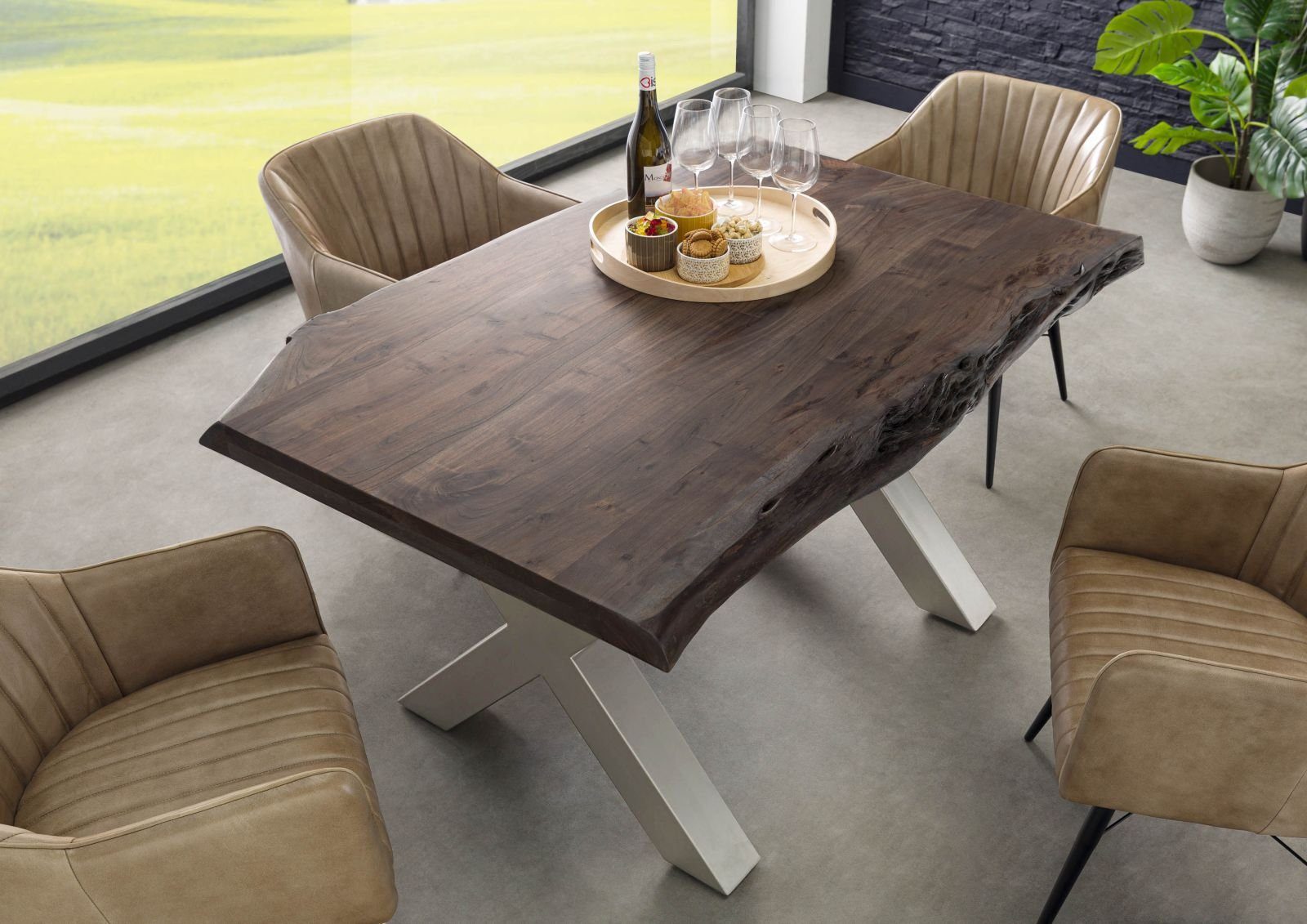 Massivmoebel24 Baumkantentisch FREEFORM (Massivholz, Massivholztisch), Baumtisch Akazie 140x90x77 grau / X-Beine silber FREEFORM 5