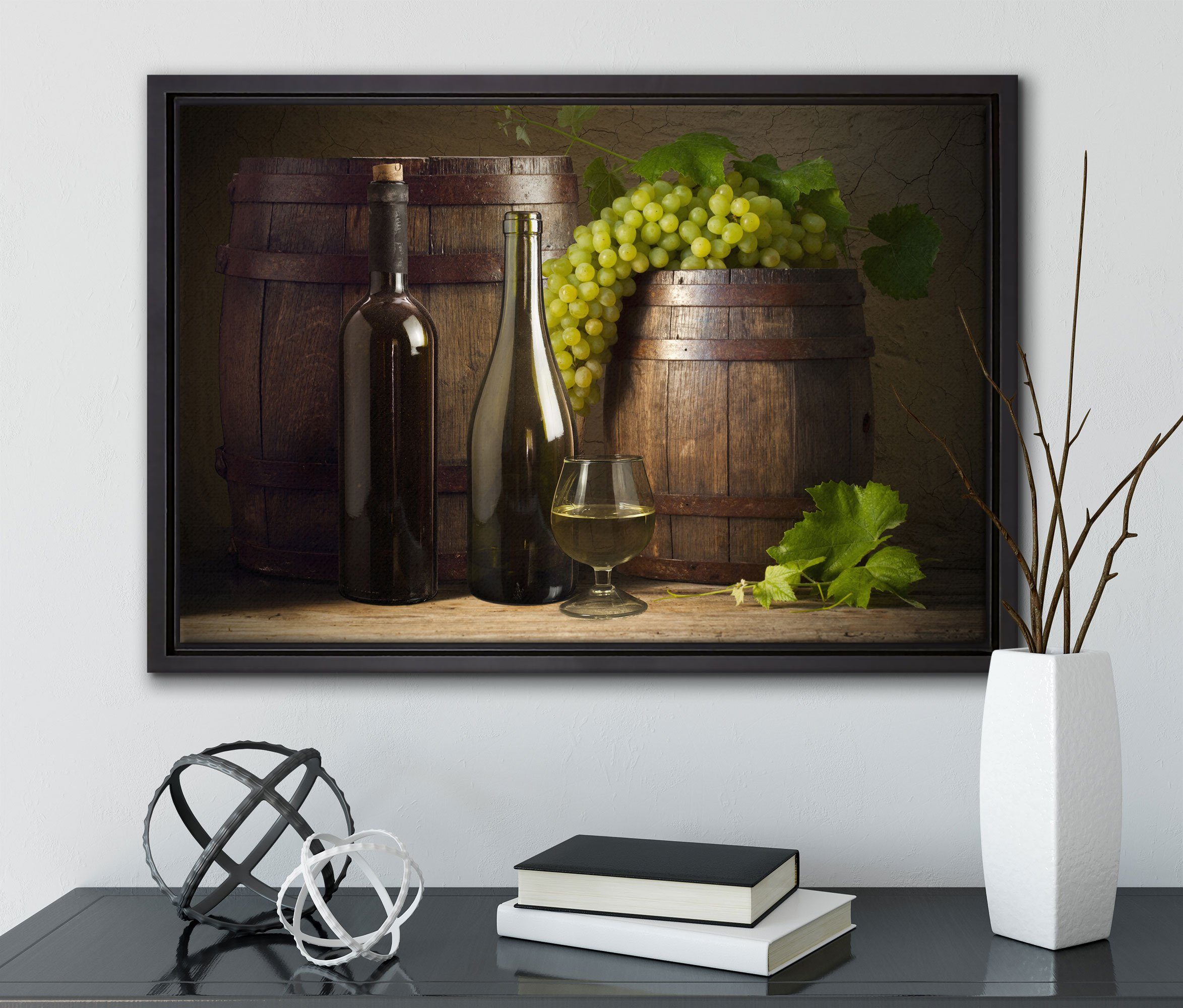 einem Leinwandbild Fässer Leinwandbild Pixxprint inkl. fertig mit Schattenfugen-Bilderrahmen in (1 St), gefasst, Wein, und Wanddekoration bespannt, Weintrauben Zackenaufhänger