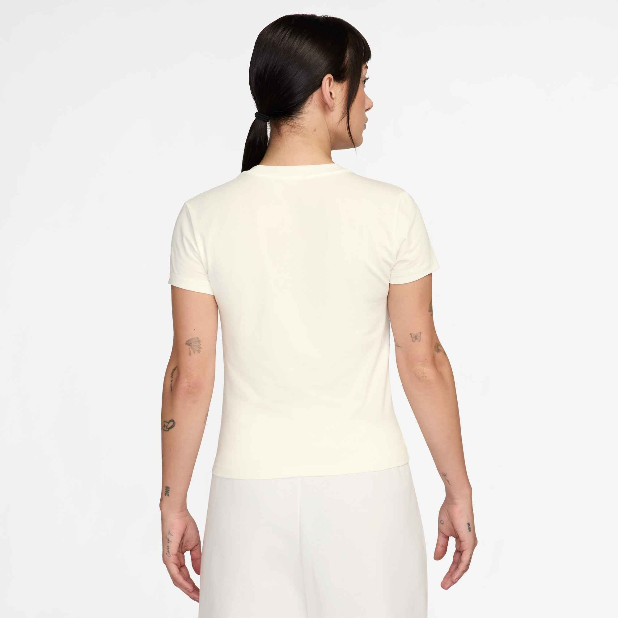 Nike Sportswear T-Shirt W NSW CHLLKNT MODCRP TMATO TEE Print T-Shirt, aus Viskose, Baumwolle und Elasthan