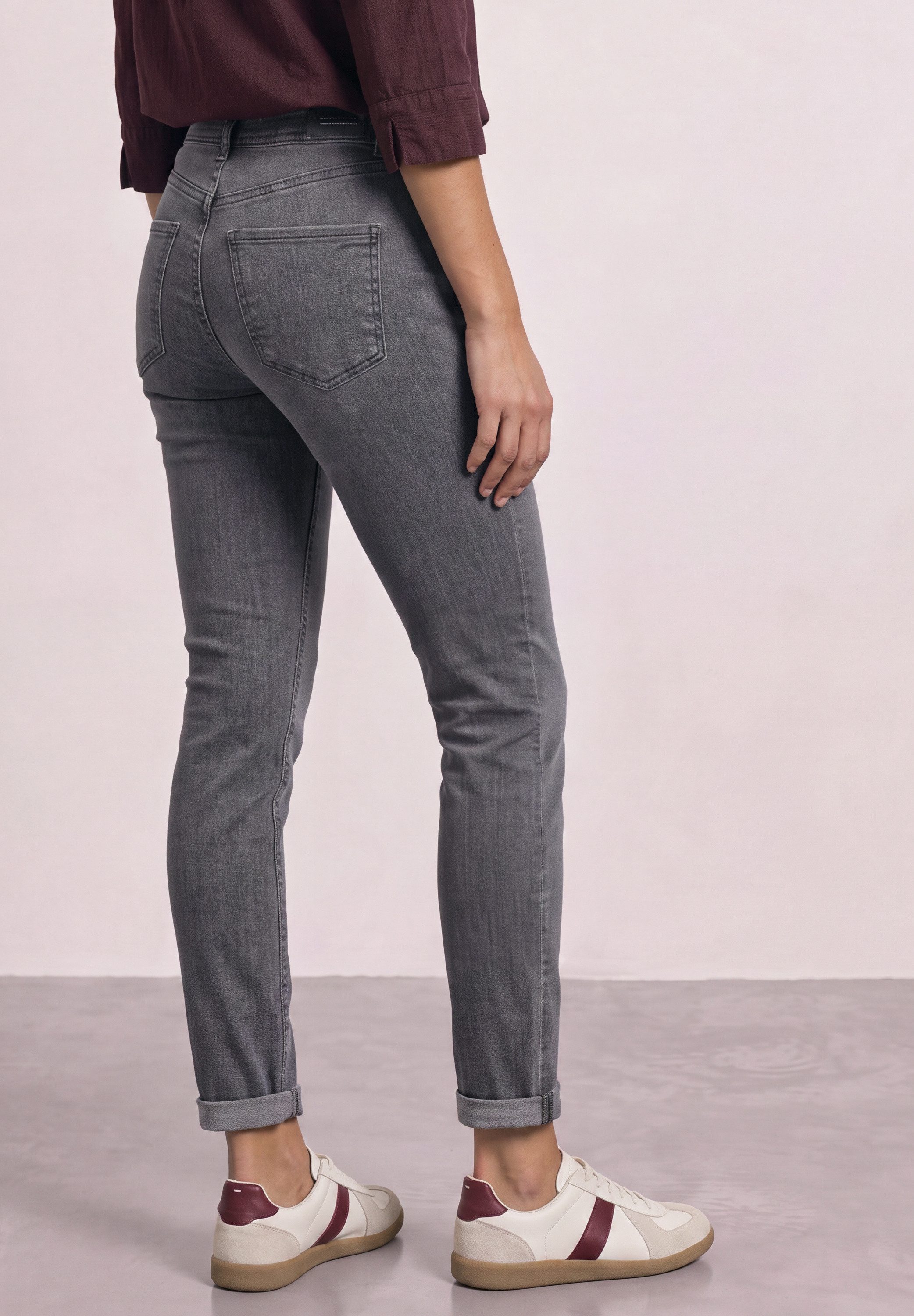 STREET ONE 5-Pocket-Jeans Style Jane mit Dekodetails / Slim Legs / Stretch