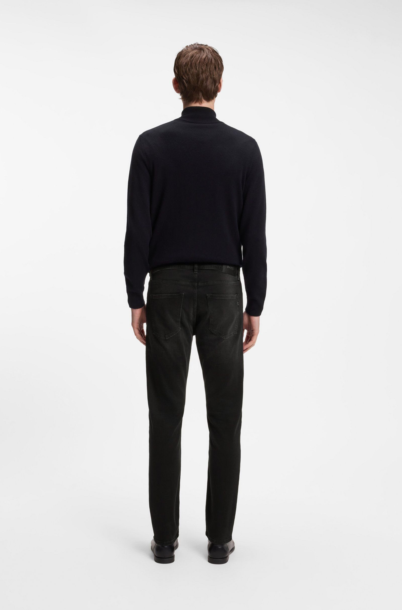 BOSS 5-Pocket-Jeans Delaware mit Logo-Details (1-tlg)