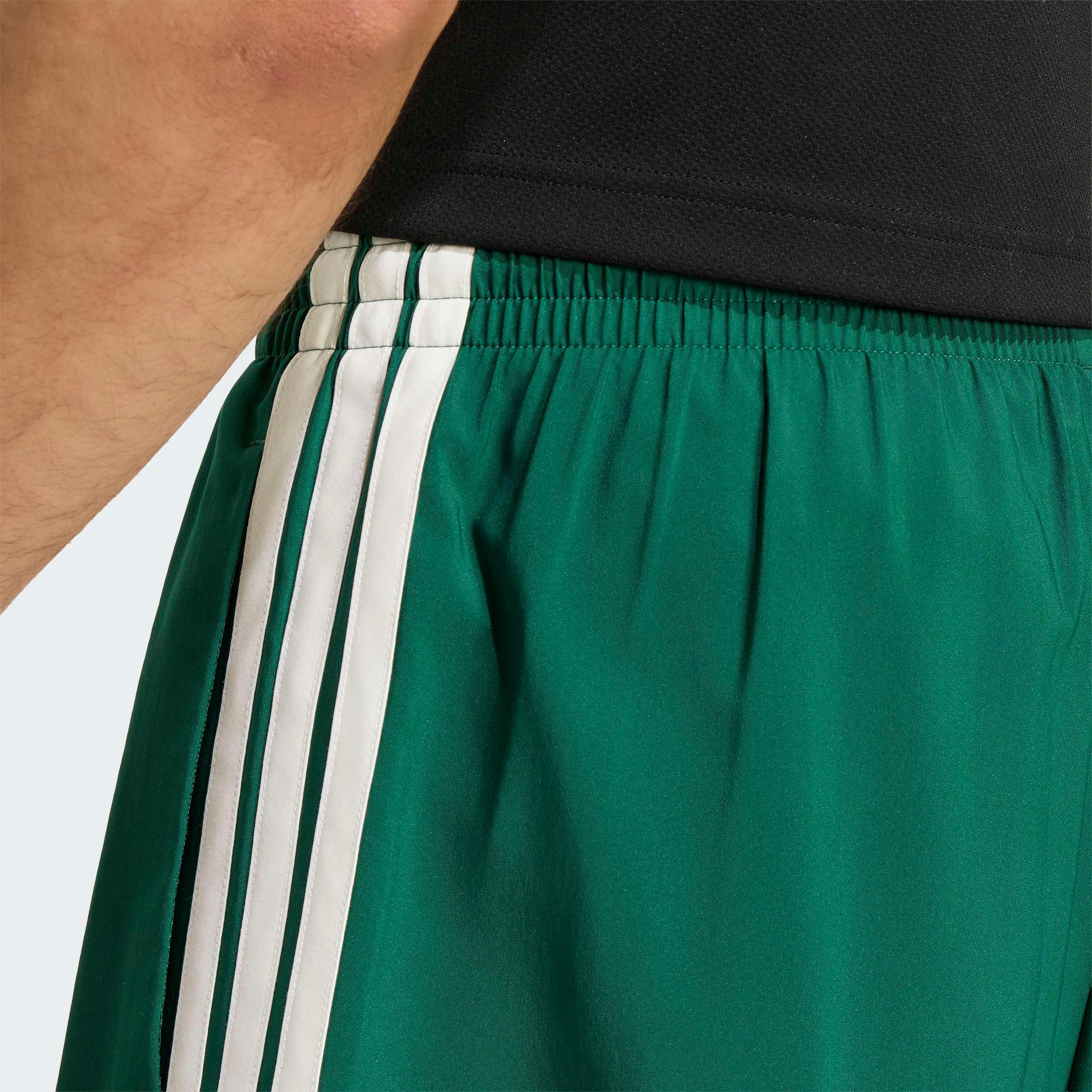 adidas Sportswear Shorts ESSENTIALS 3-STREIFEN CHELSEA LITE, GEWEBT