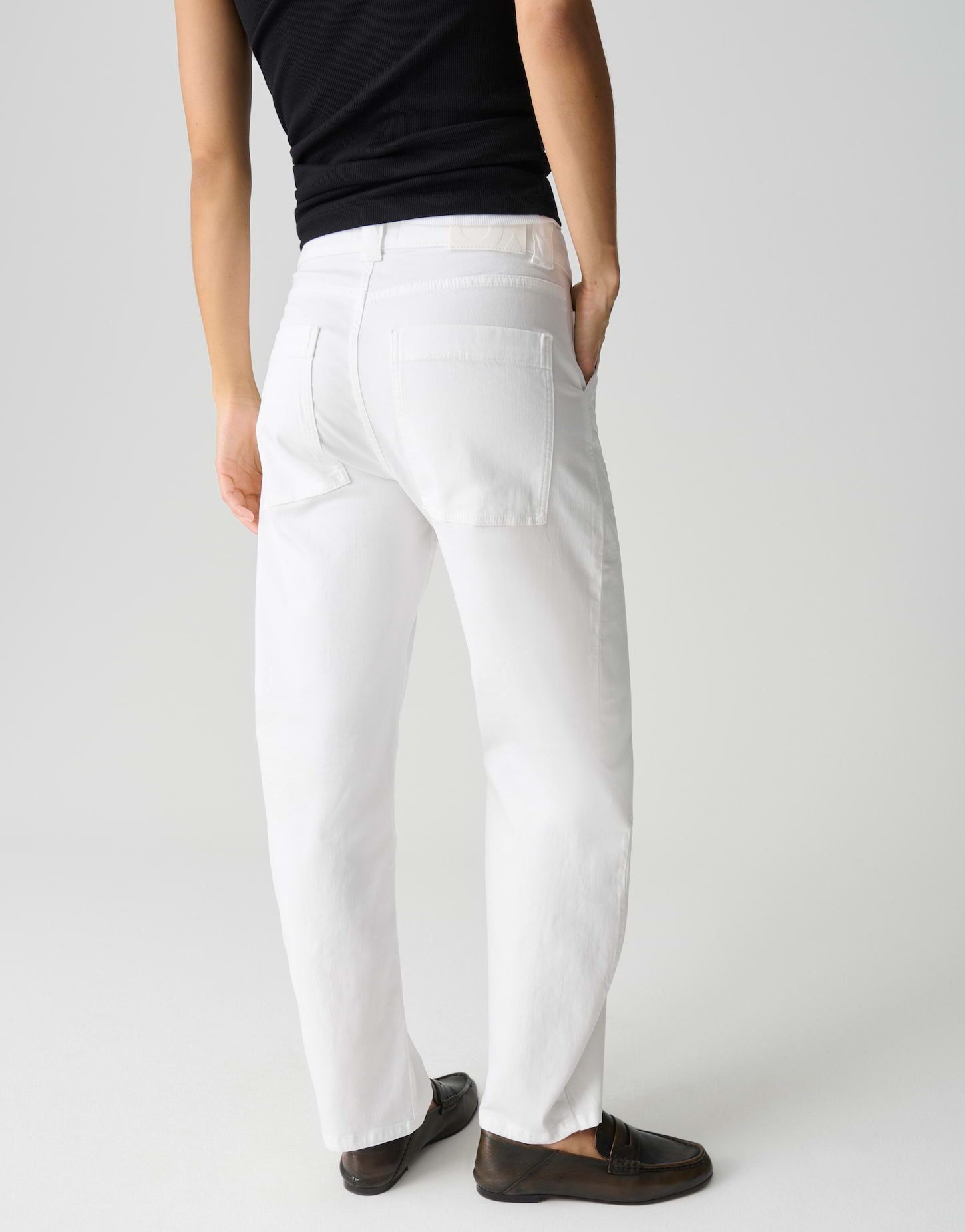 OPUS PANTS Relax-fit-Jeans MARI SHARP mit Powerstretch Mid Rise Markante Teilungsnähte als Designakzent