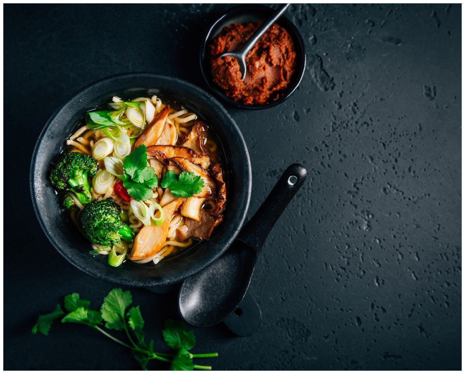 Wallario Poster, Asiatischer Abend - frische Ramensuppe, in verschiedenen Ausführungen