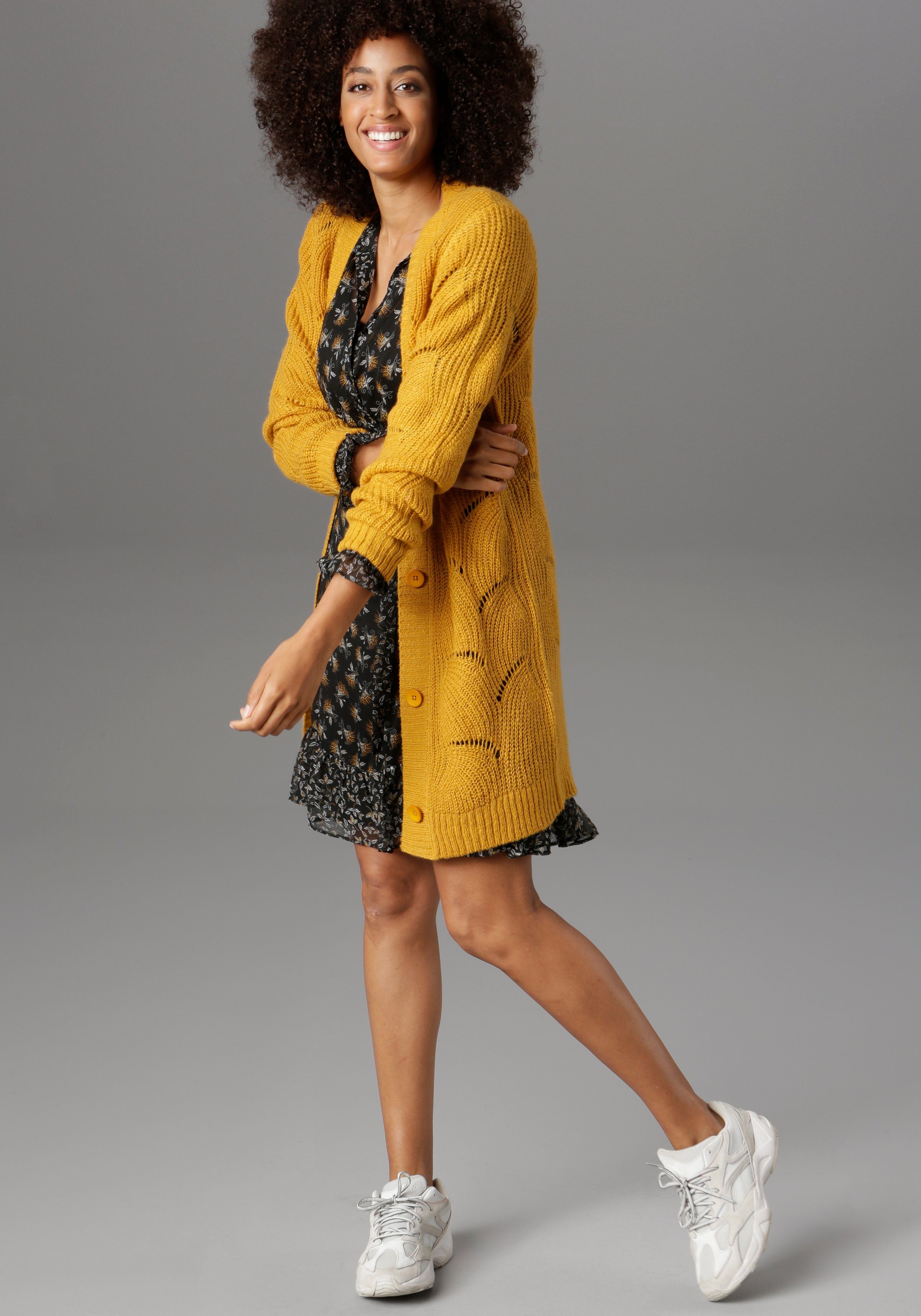 Aniston SELECTED Longstrickjacke mit Lochstrick-Muster