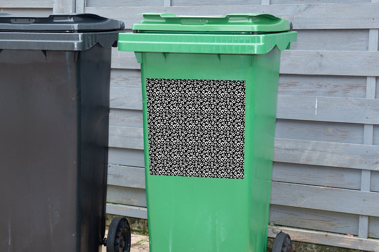 Abstrakt Container, - Weiß Tiermuster Schwarz St), (1 Sticker, Mülltonne, Mülleimer-aufkleber, - - Abfalbehälter Wandsticker MuchoWow