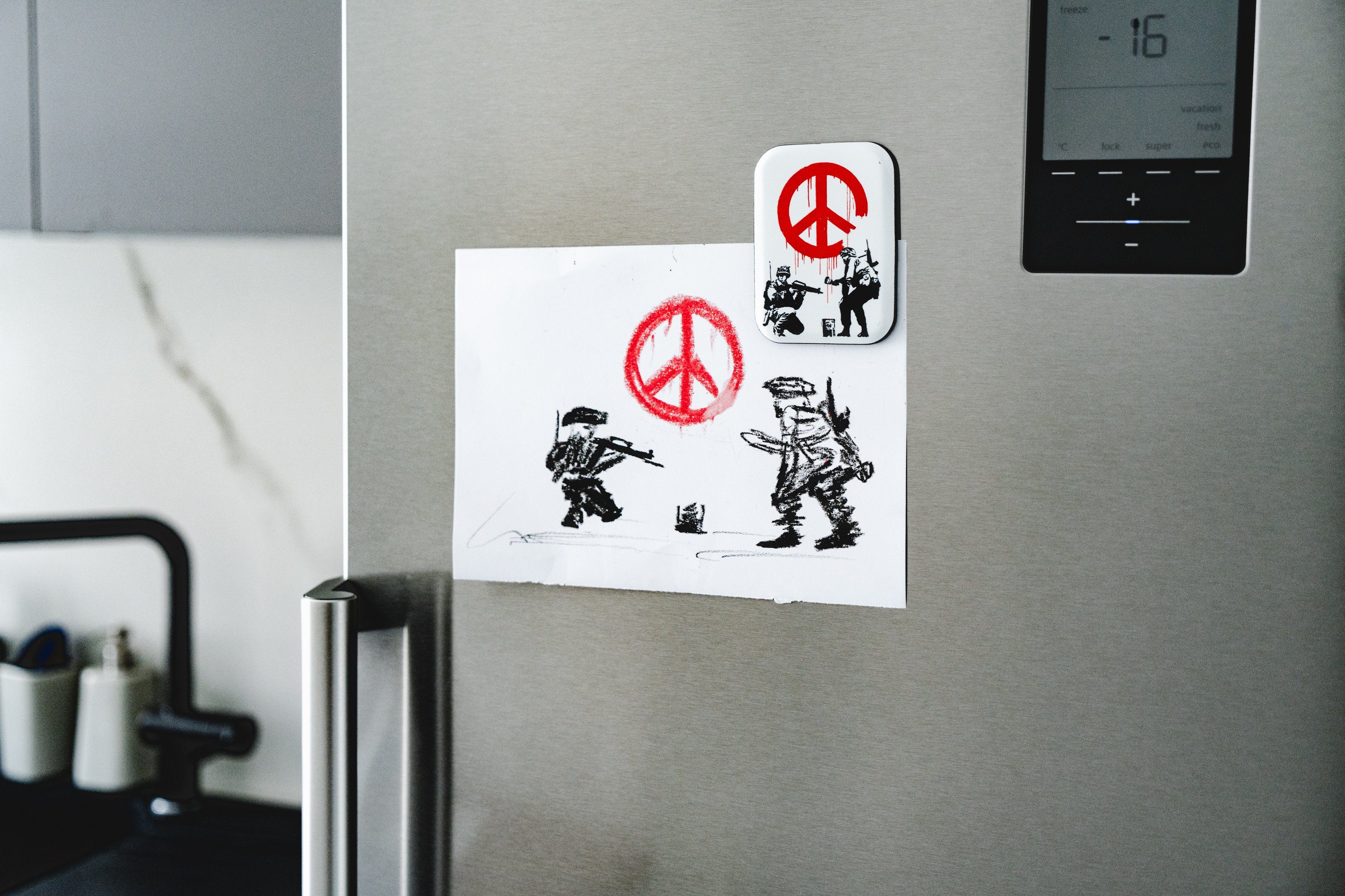 AvantgART Magnet Kühlschrank Magnet, Kühlschrank Dekoration, Banksy Kunstdruck