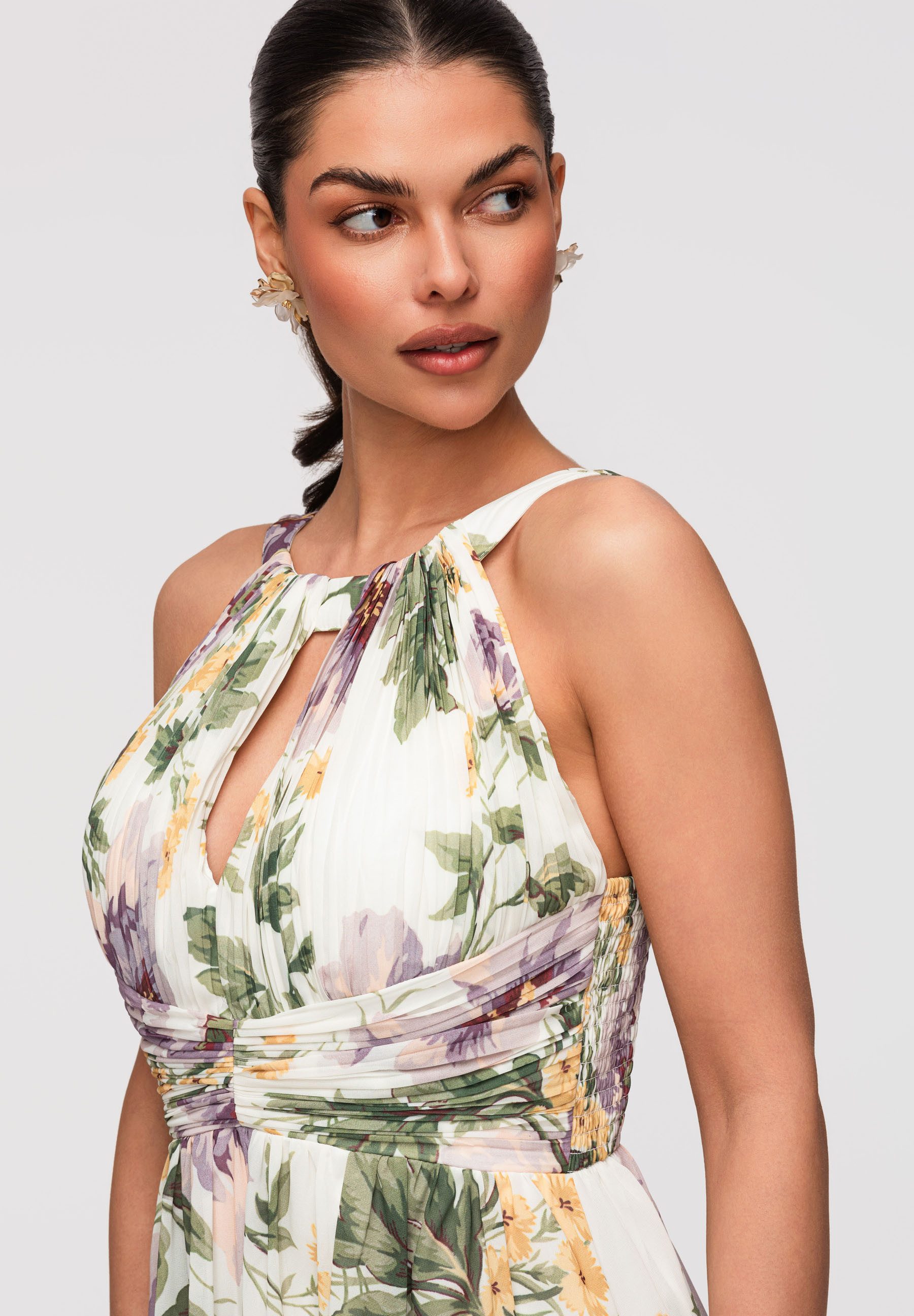 OMBRE Abendkleid Maxikleid mit Falten und Taillendrapierung Weiß S (kein Set, 1-tlg) Plissee-Oberteil, geraffte Taille, bedruckter Stoff, gefüttert