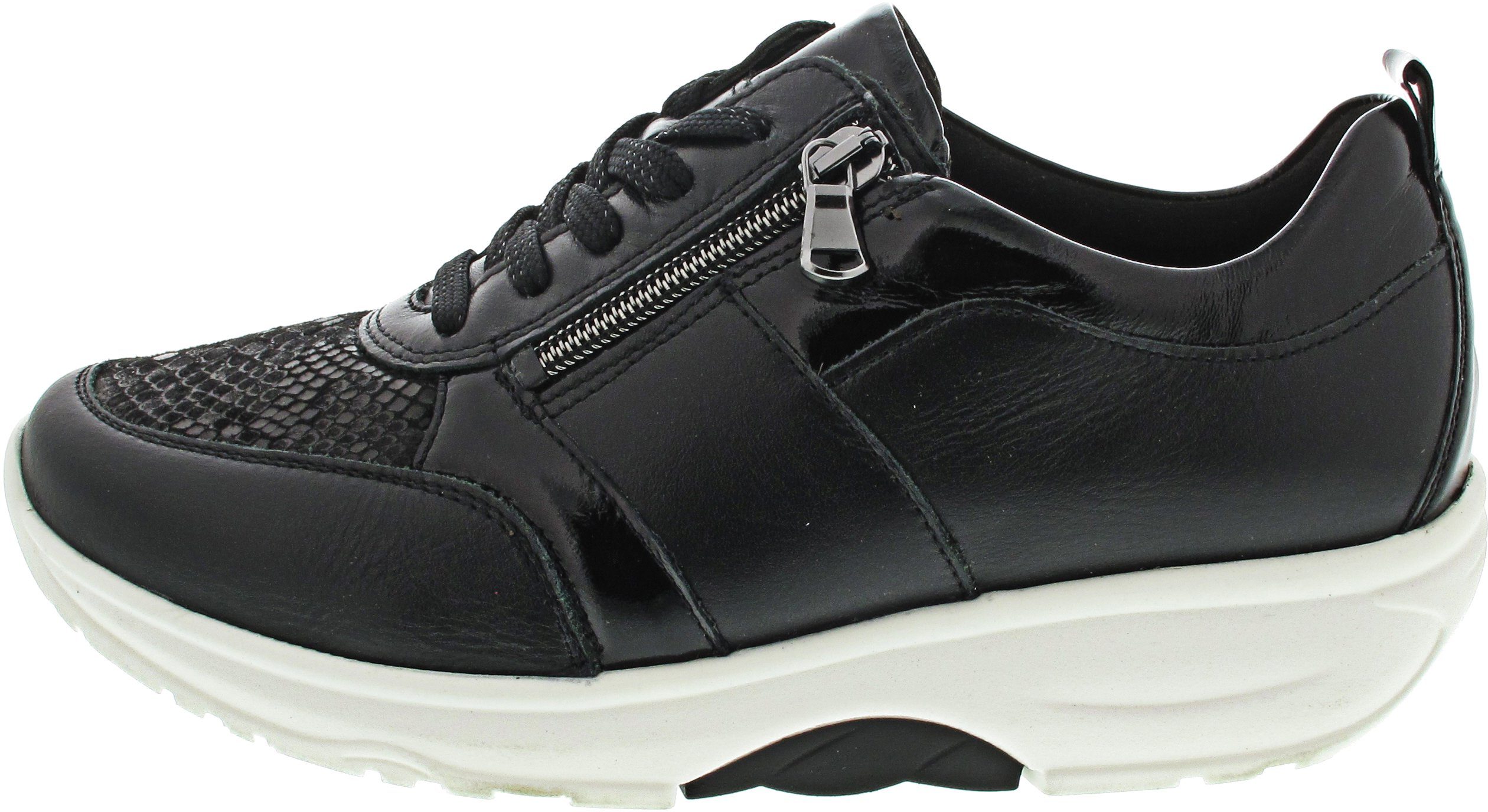 Schnürschuh