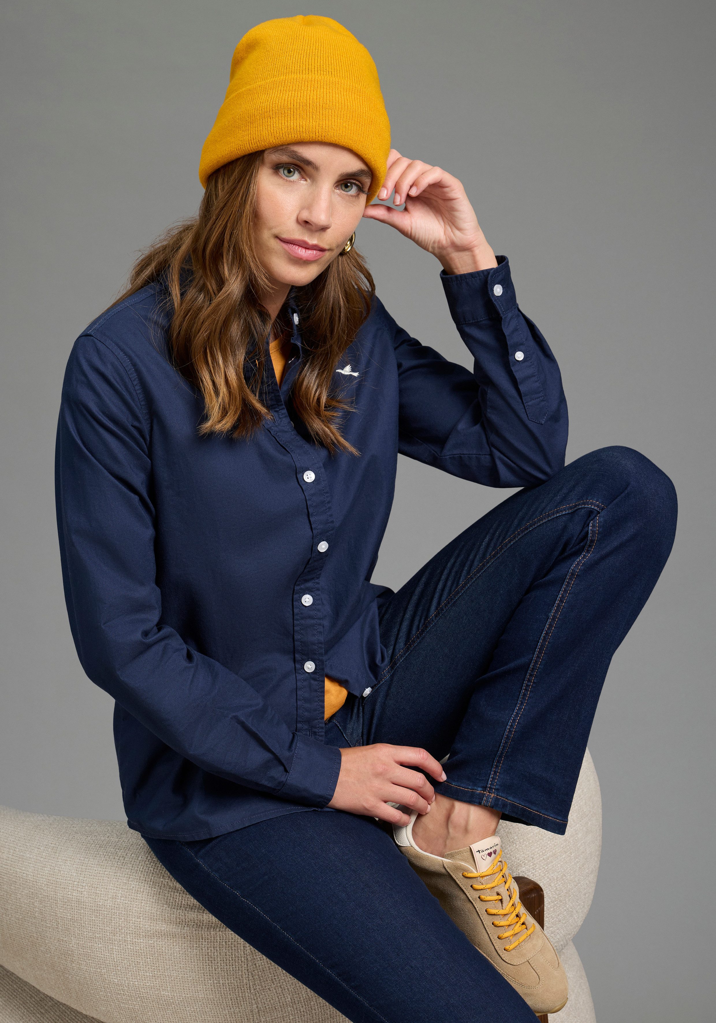 Laura Scott Klassische Bluse Basic-Stil, aus Baumwolle, unifarben, mit Knöpfen, mit Markenlabel. € 39,99, (€ 39,99 pro 1 Stk).