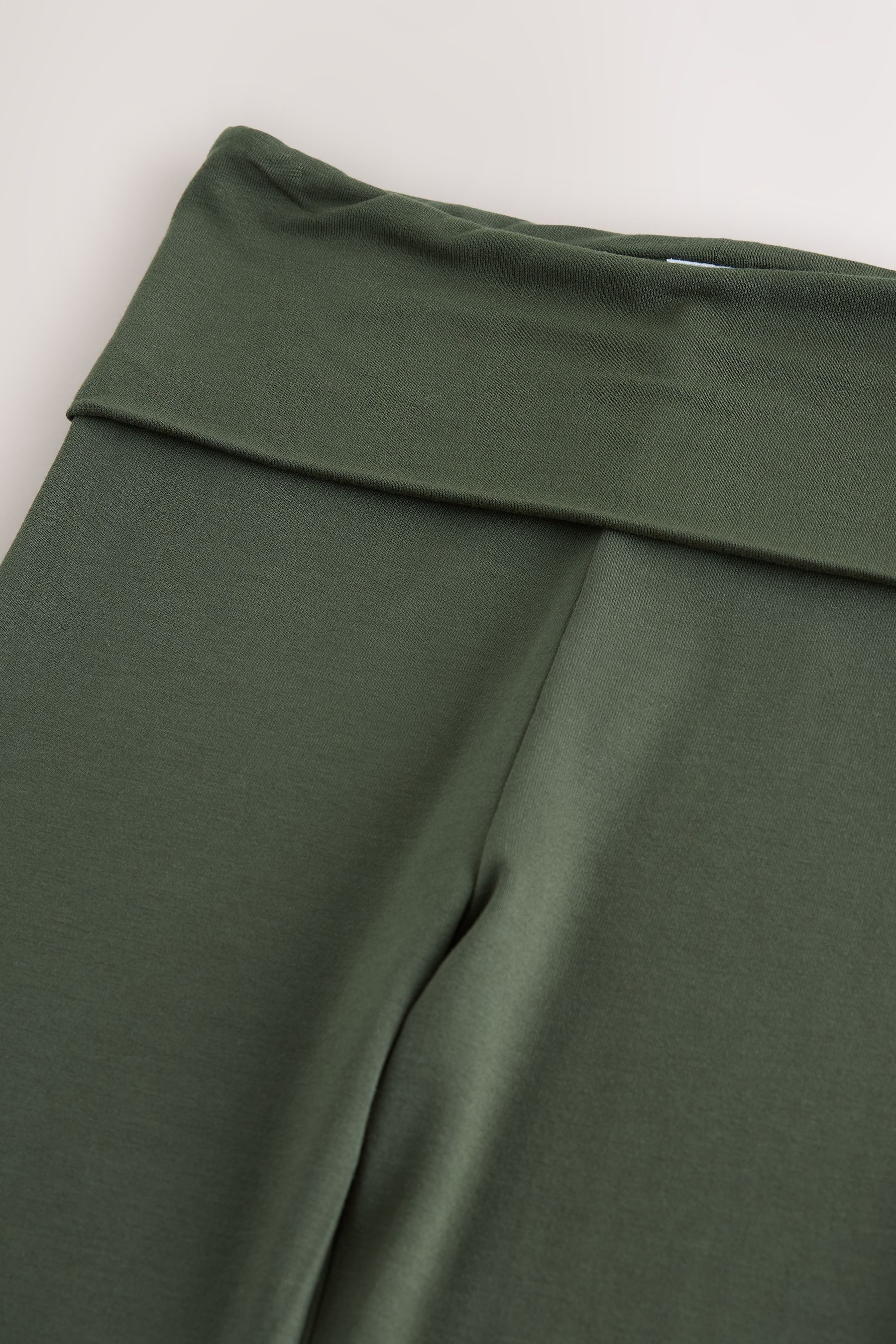 Next Leggings Viskose-Leggings mit ausgestelltem Bein (1-tlg)