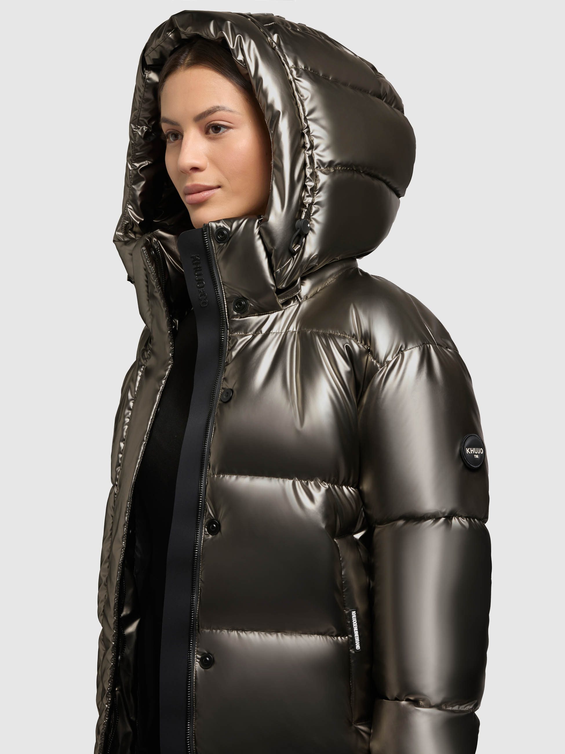 khujo Steppjacke DEVINA2 SHINY abnehmbare Kapuze, Windschutzblende mit Magnetverschluss