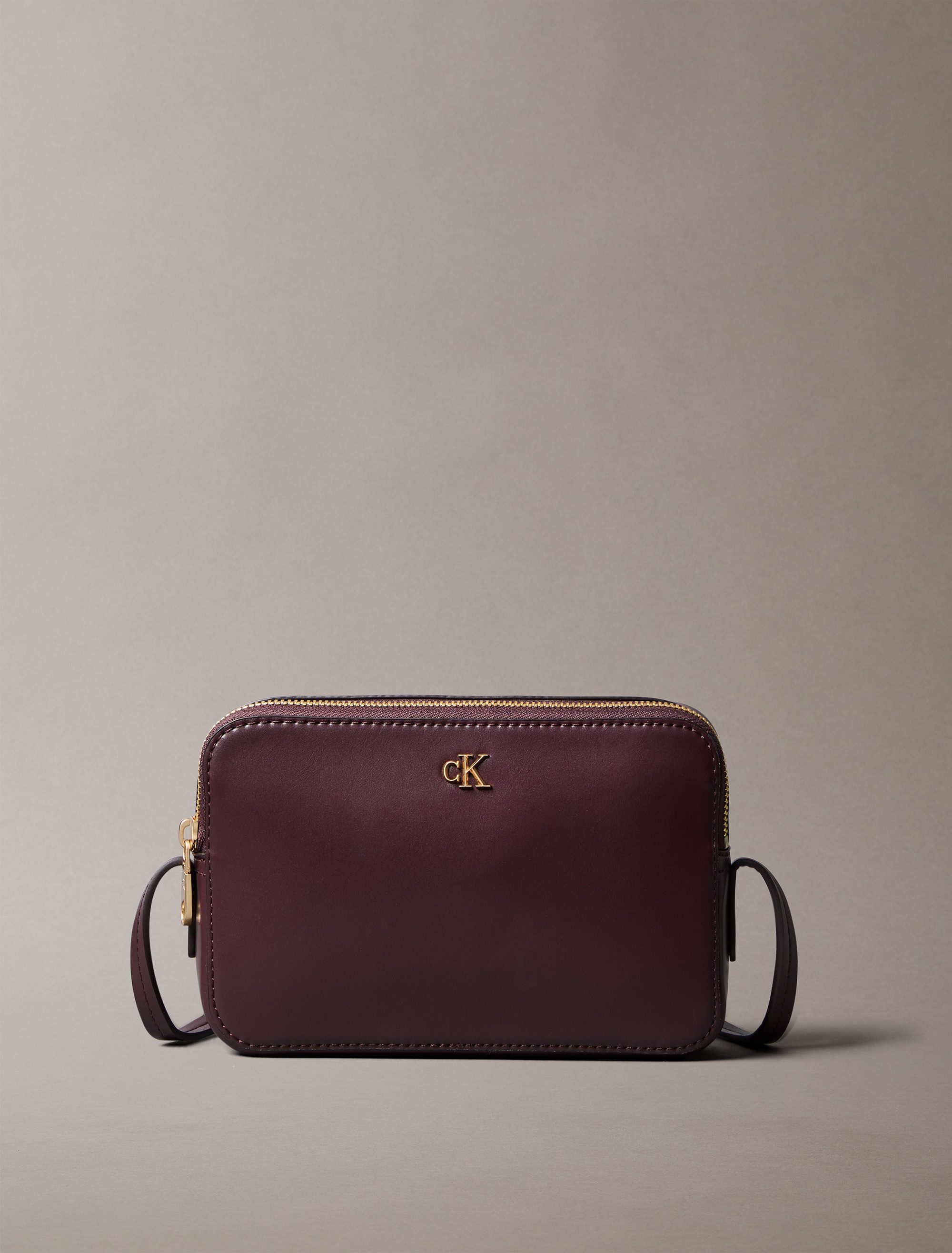 Calvin Klein Mini Bag CK CAMERA BAG, Damen Schultertasche, kleine Umhängetasche, mit CK-Logo