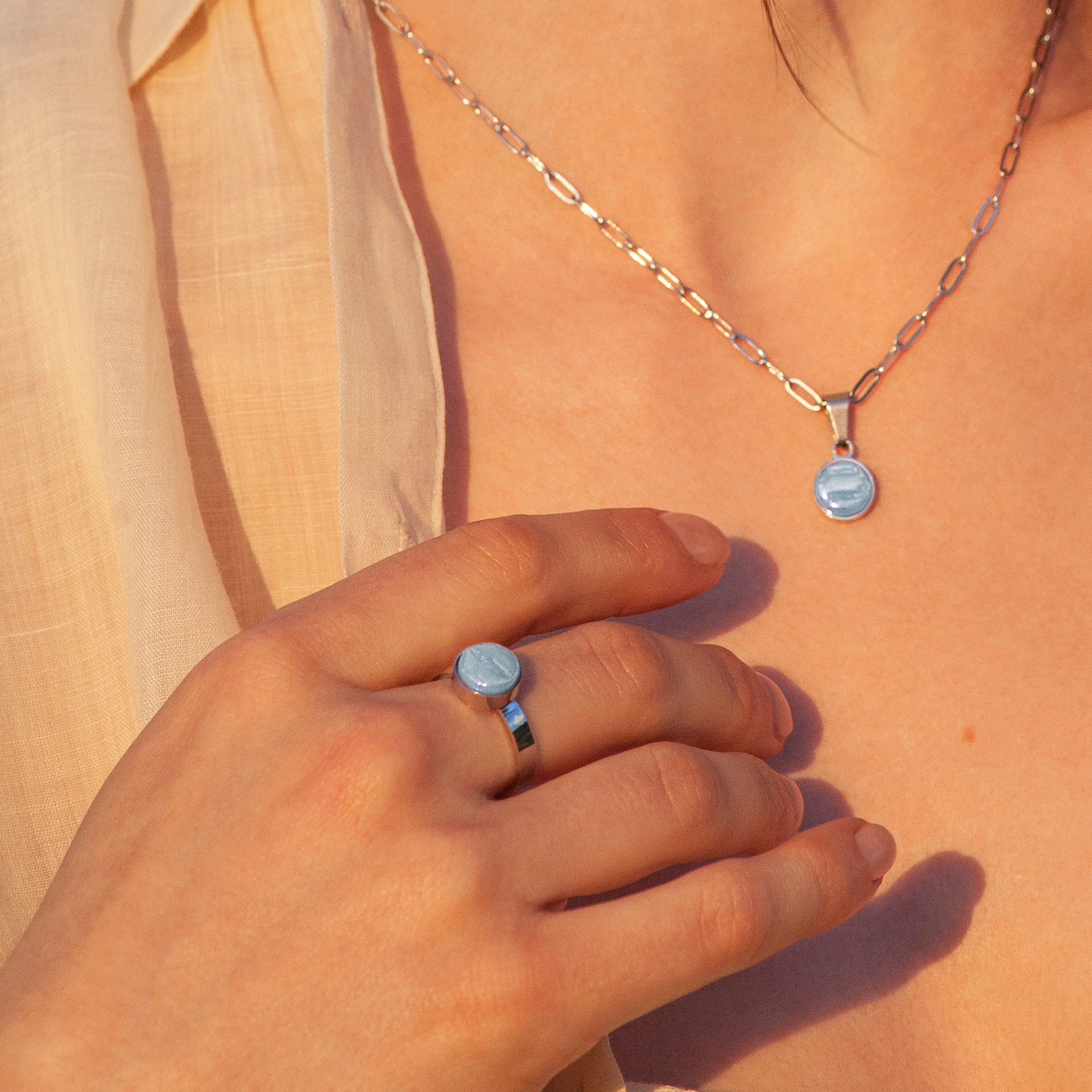 ALEXASCHA Fingerring Verstellbarer Ring mit Stein • 8mm
