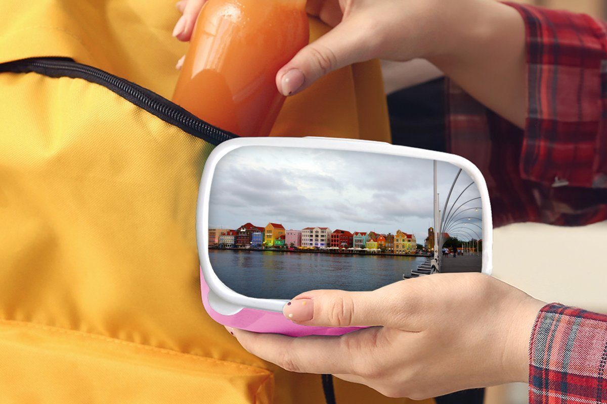 Curaçao, für Lunchbox Blick Willemstad, Mädchen, Kinder, auf Snackbox, mit MuchoWow rosa Kunststoff Brücke Brotbox Kunststoff, Erwachsene, Brotdose (2-tlg), die Stadt