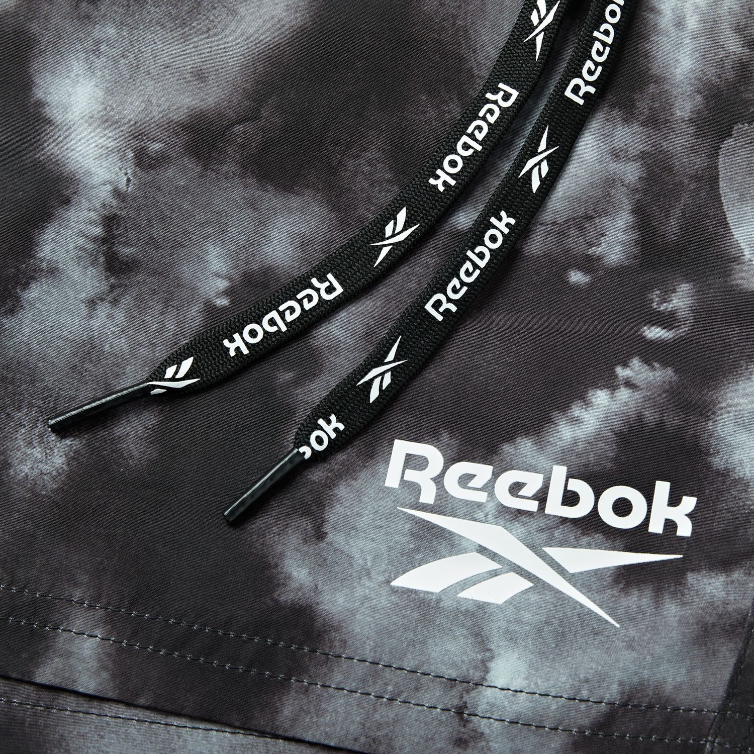 Reebok Badeshorts Milan (1-St) mit Kordelzug und elastischem Bund, Tie-Dye-Look, schnell trocknend – Bild 5 von 5