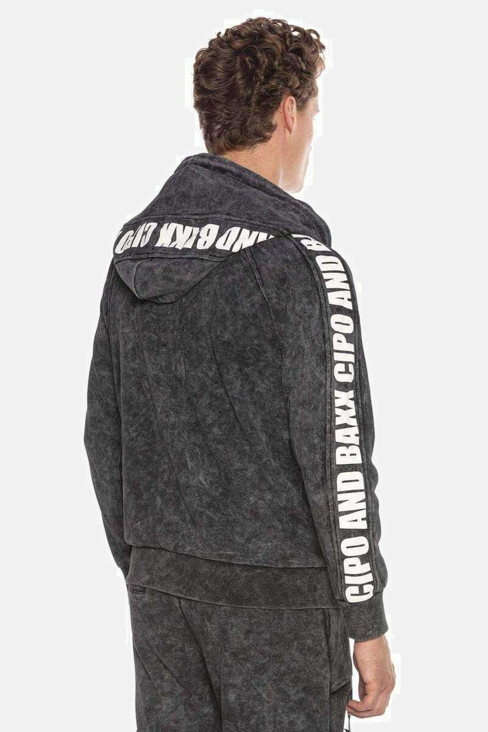 Cipo & Baxx Trainingsanzug Trainingsanzug (1-tlg), mit praktischen Eingriff günstig online kaufen