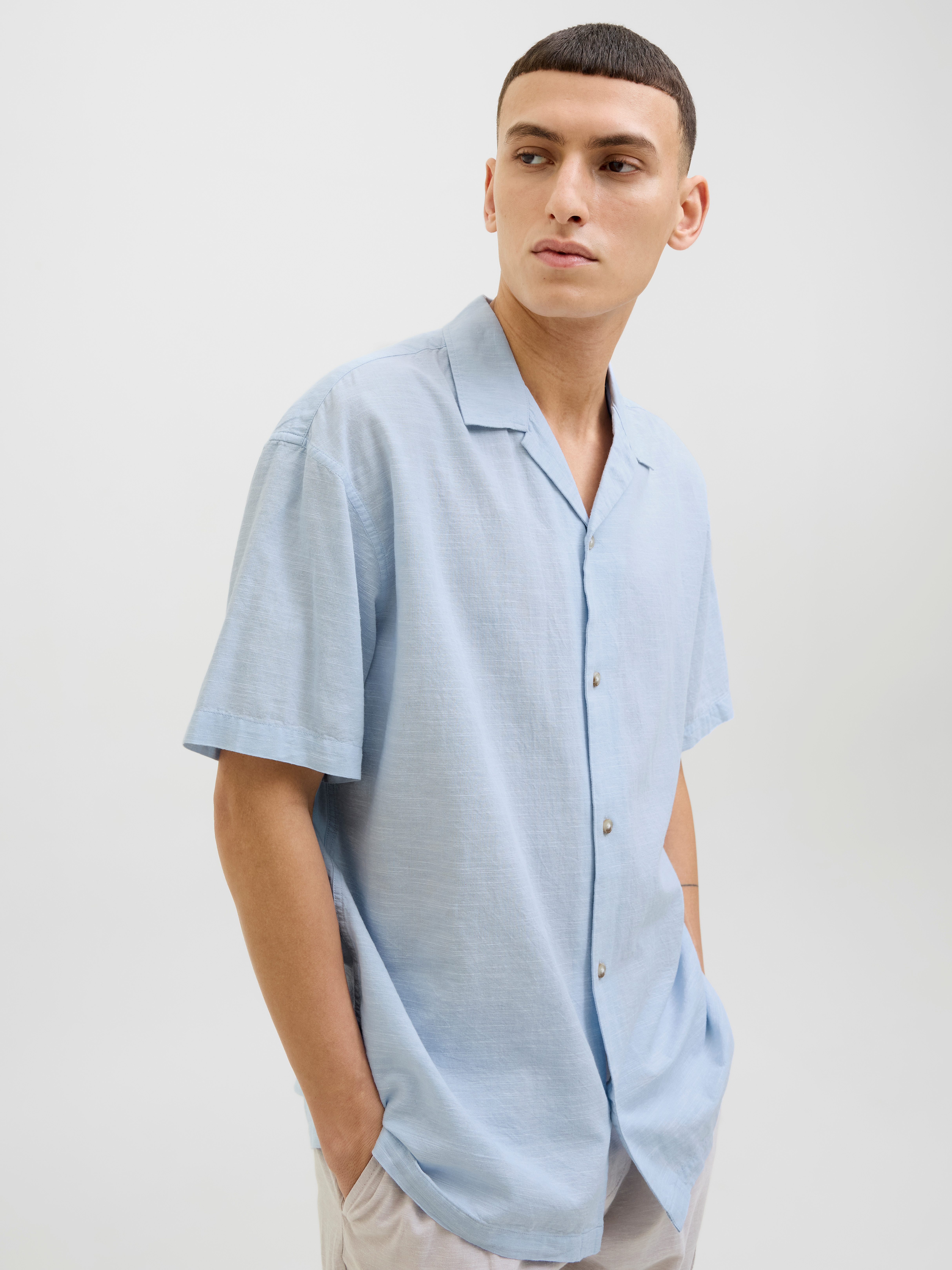 Jack & Jones Kurzarmhemd JJESUMMER RESORT SHIRT SS SN mit Resort Kragen günstig online kaufen