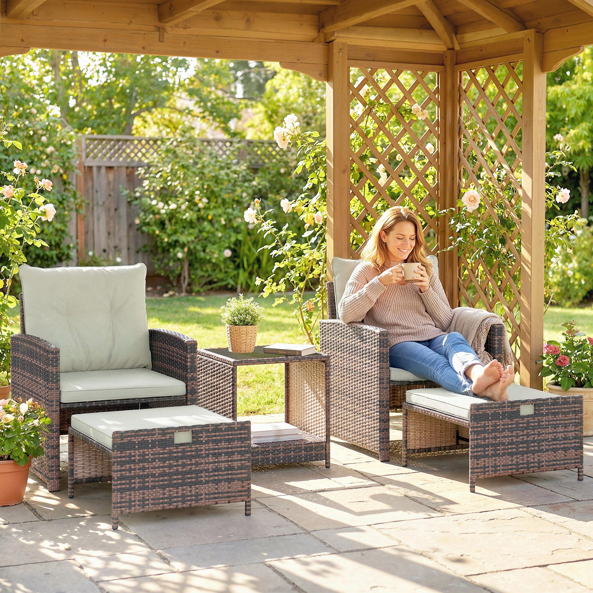 Outsunny Sitzgruppe mit 2 Stühle, Kissen, Hocker, Tisch, Staufach, (Balkonmöbel Set, 5-tlg., Rattan Gartenmöbel Set), für Garten, Balkon, Terrasse Cremeweiß