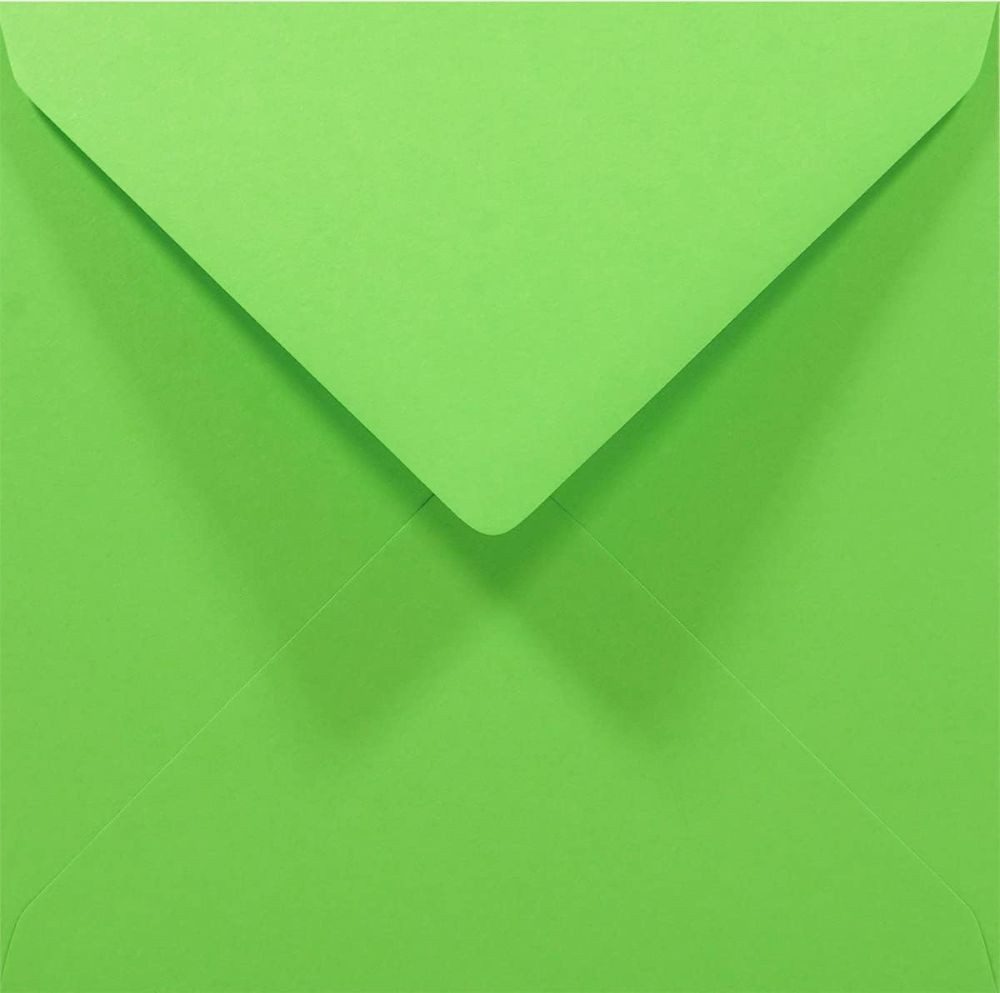 Briefumschläge24Plus Briefumschlag 25 St. 14 x 14 cm Briefumschläge Quadratisch Gras Grün, 14 x 14 mm Briefumschläge Recyceltes Material