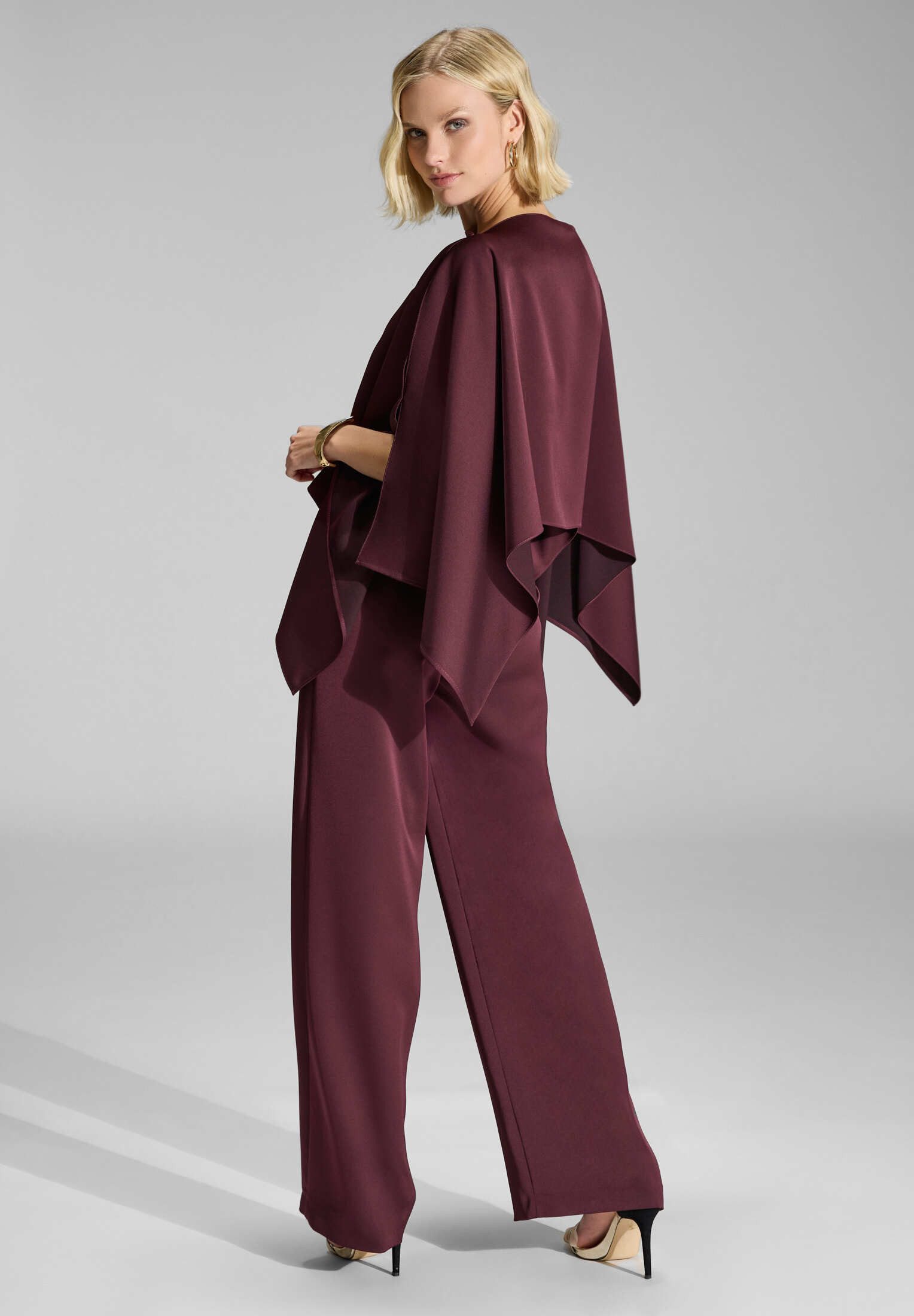 SWING Hosenanzug - Hose aus Satin mit geradem Bein und Taschen Gerades Bein günstig online kaufen