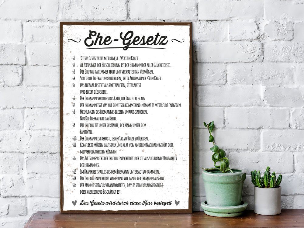 GRAVURZEILE Holzbild mit Spruch - Ehe Gesetz - Lustiger Kunstdruck, (1 St), Lustiges Wandbild im Vintage-Look für Ehepaare zur Hochzeit