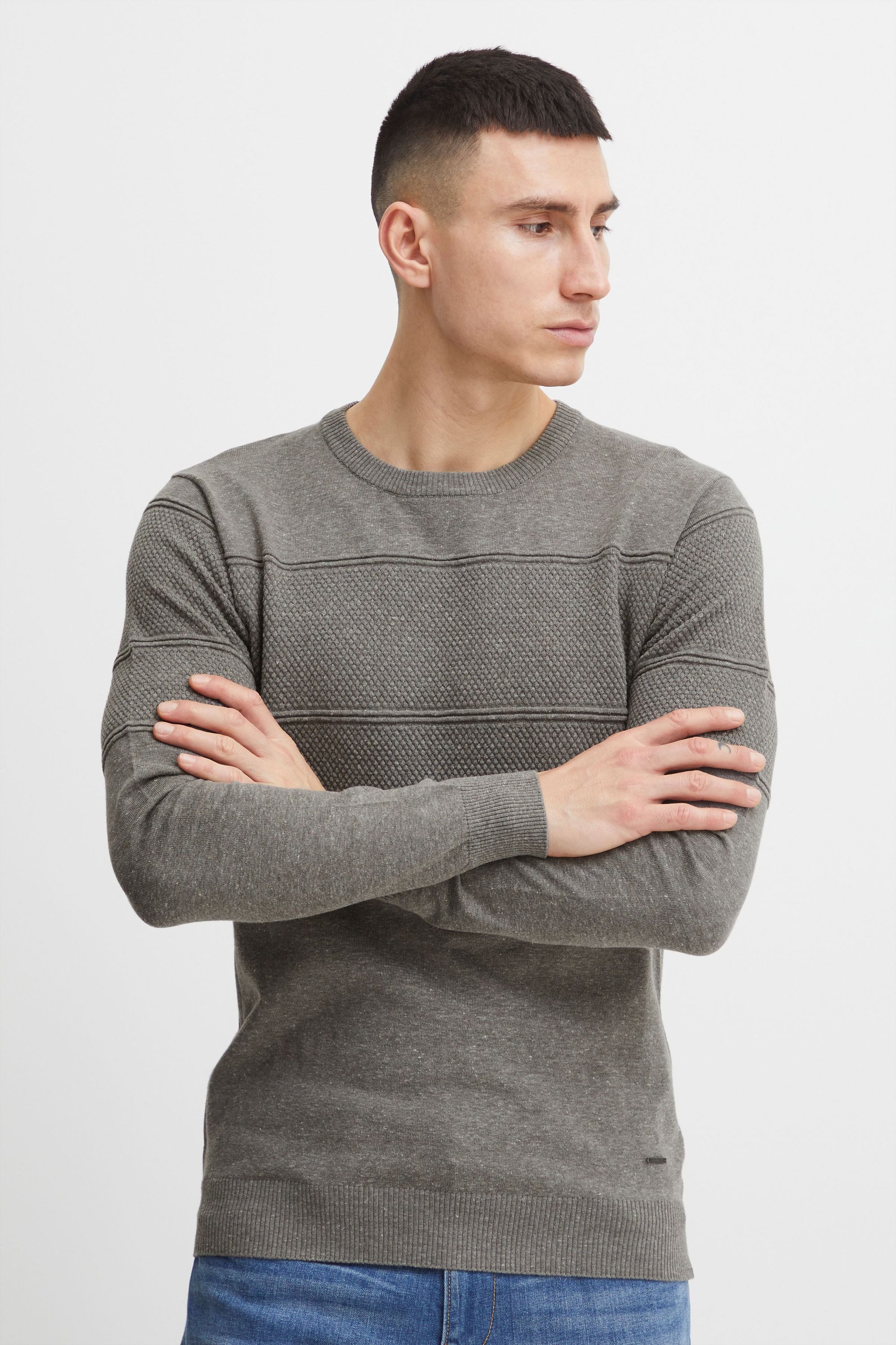 11 Project Strickpullover PRYannis Modischer Pullover