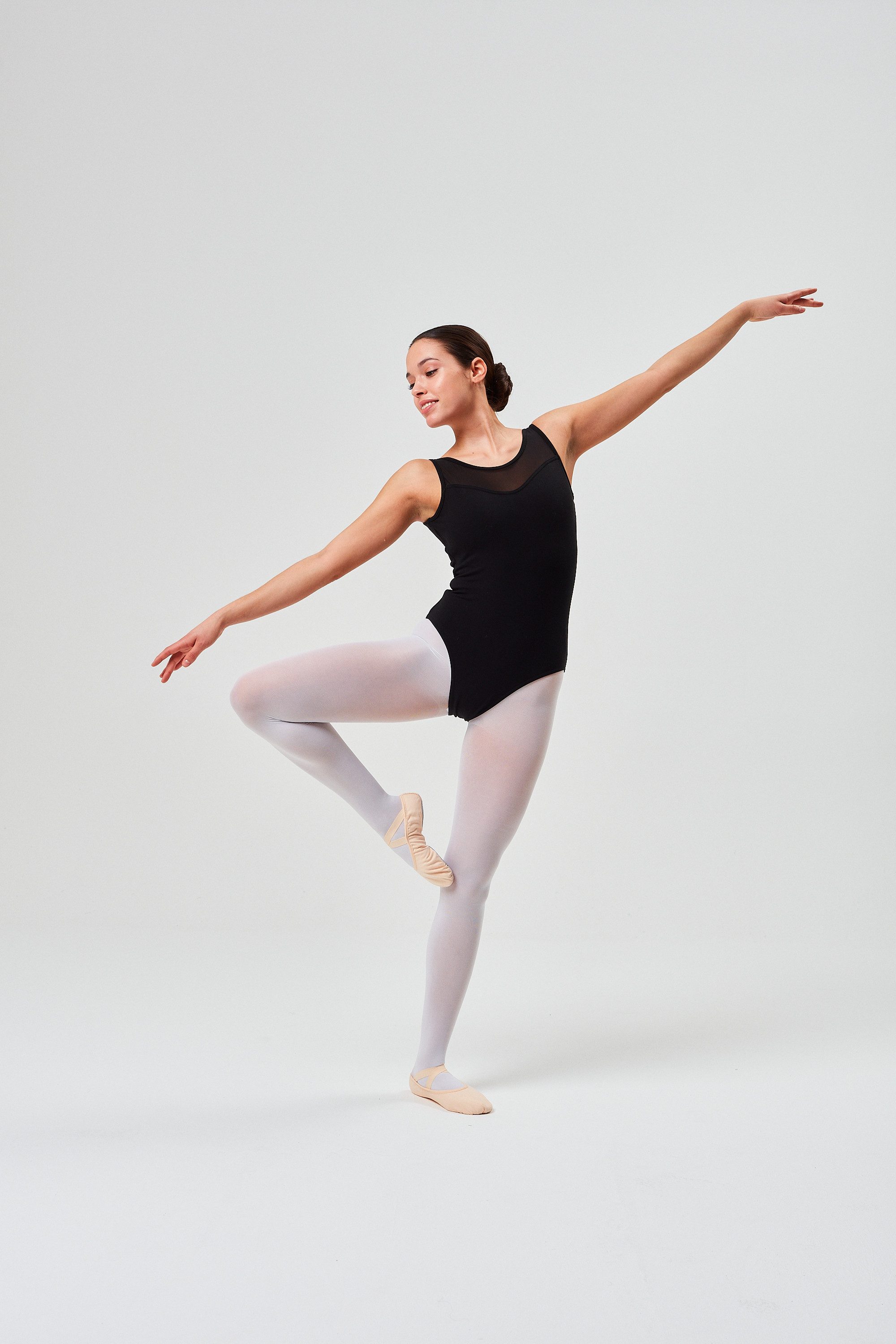 tanzmuster Body Damen Ballett Trikot Emilia mit Netzeinsatz ärmelloser Tanzbody aus weichem Baumwollmischgewebe