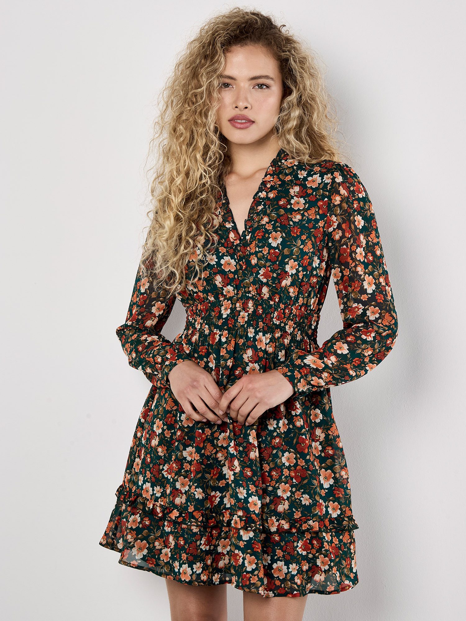 Apricot Druckkleid Geblümtes Chiffon-Minikleid (1-tlg) mit elastischer Tail günstig online kaufen