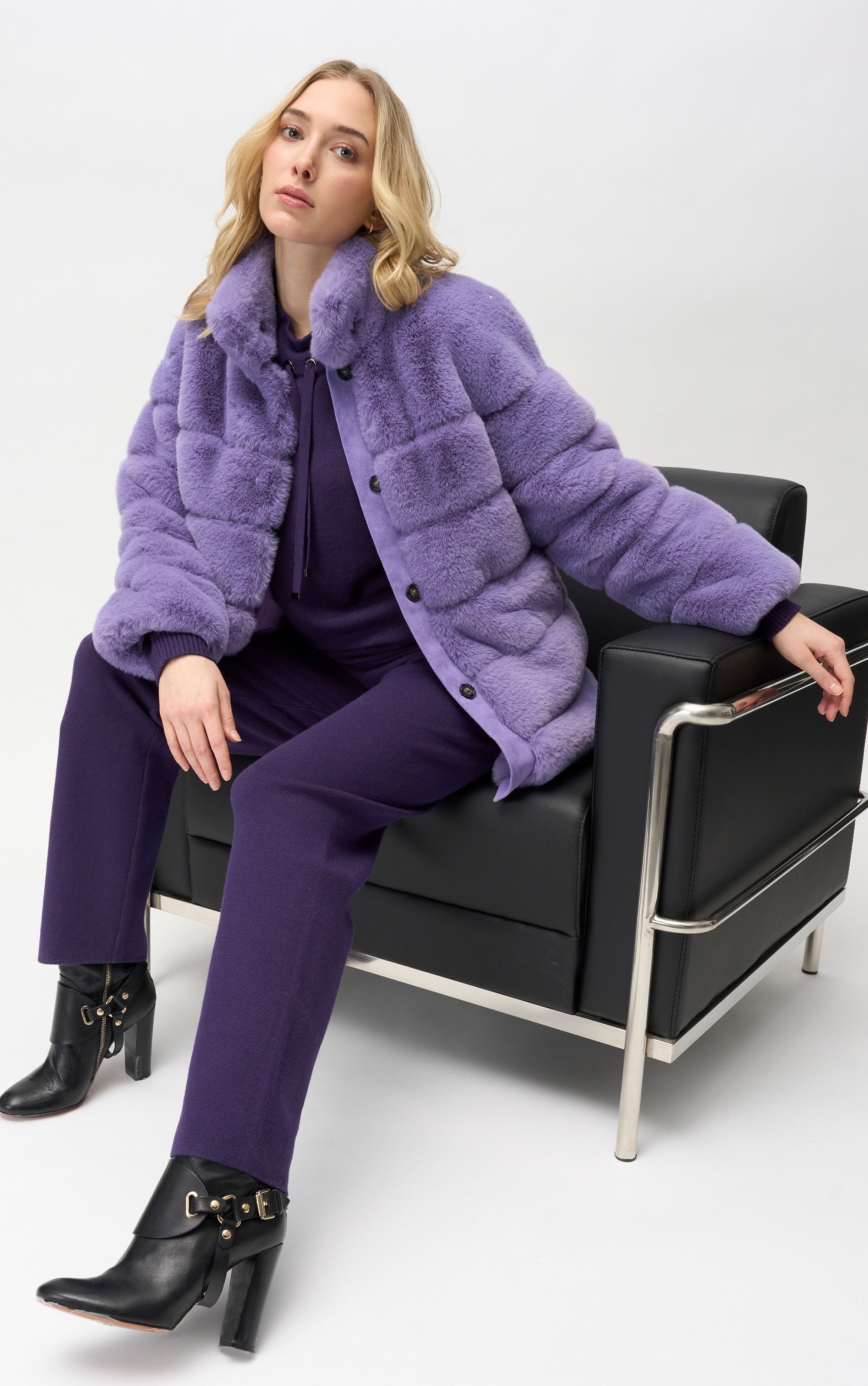 Passioni Fellimitatjacke Webpelz Steppjacke mit hohem Kragen – Bild 3 von 4