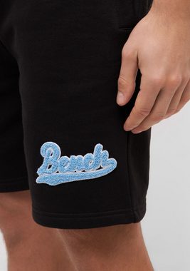 Bench. Shorts DELVER