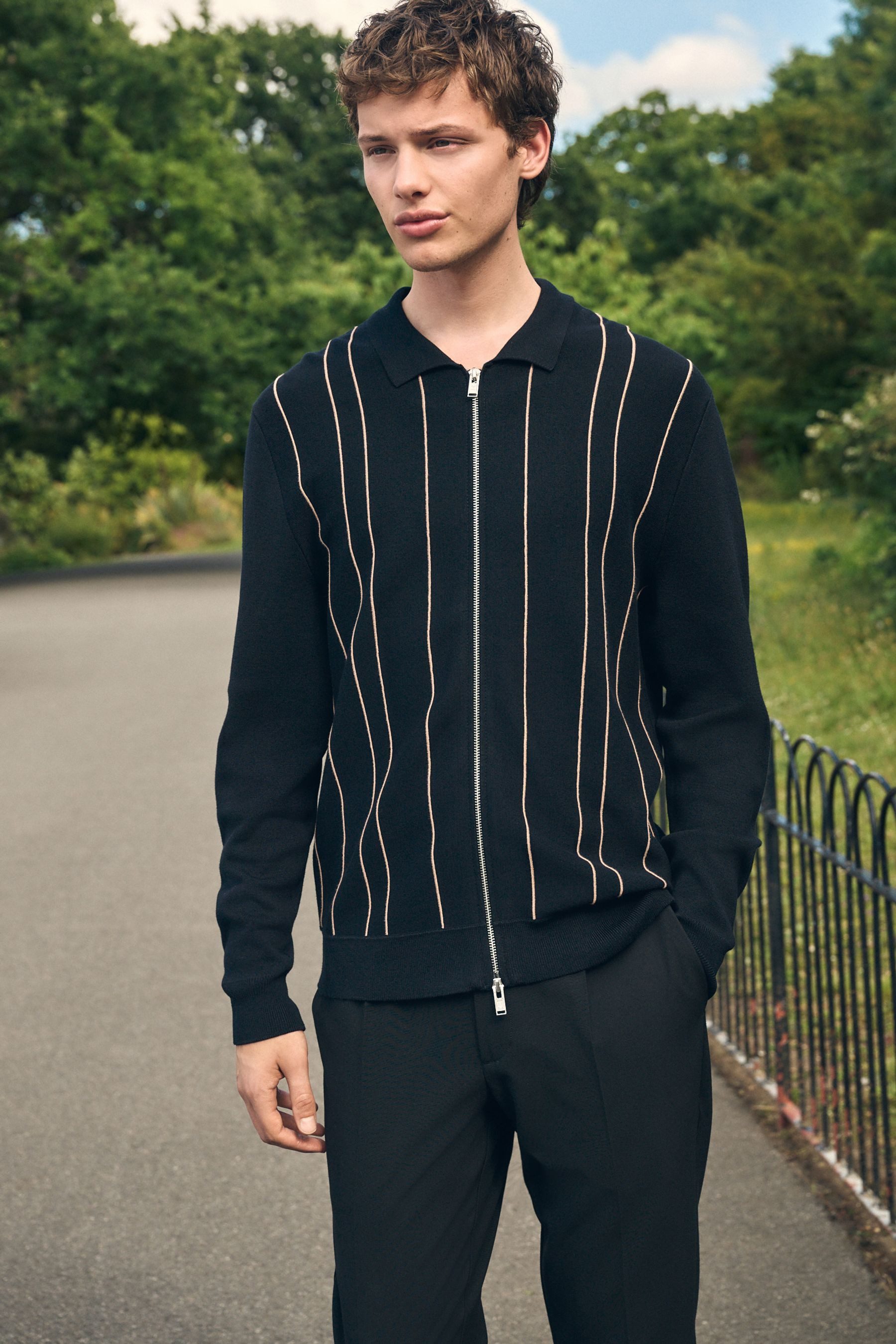 Next Strickjacke Regular Fit Langärmeliges Polo-Shirt mit RV (1-tlg)