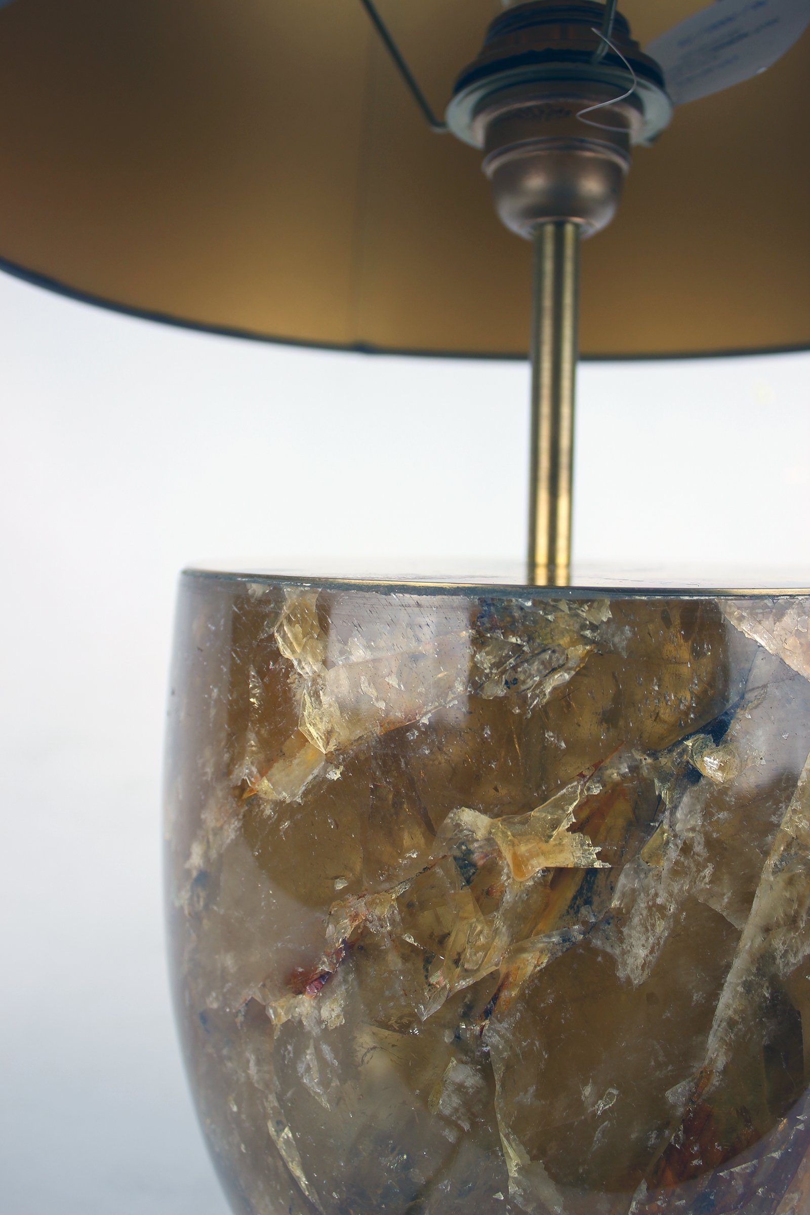 Signature Home Collection Tischleuchte Tischlampe Leuchtmittel, aus mit Kristallnaturstein echtem klassisch, ohne Naturstein braun handgefertigt Lampenschirm warmweiß, Kristall