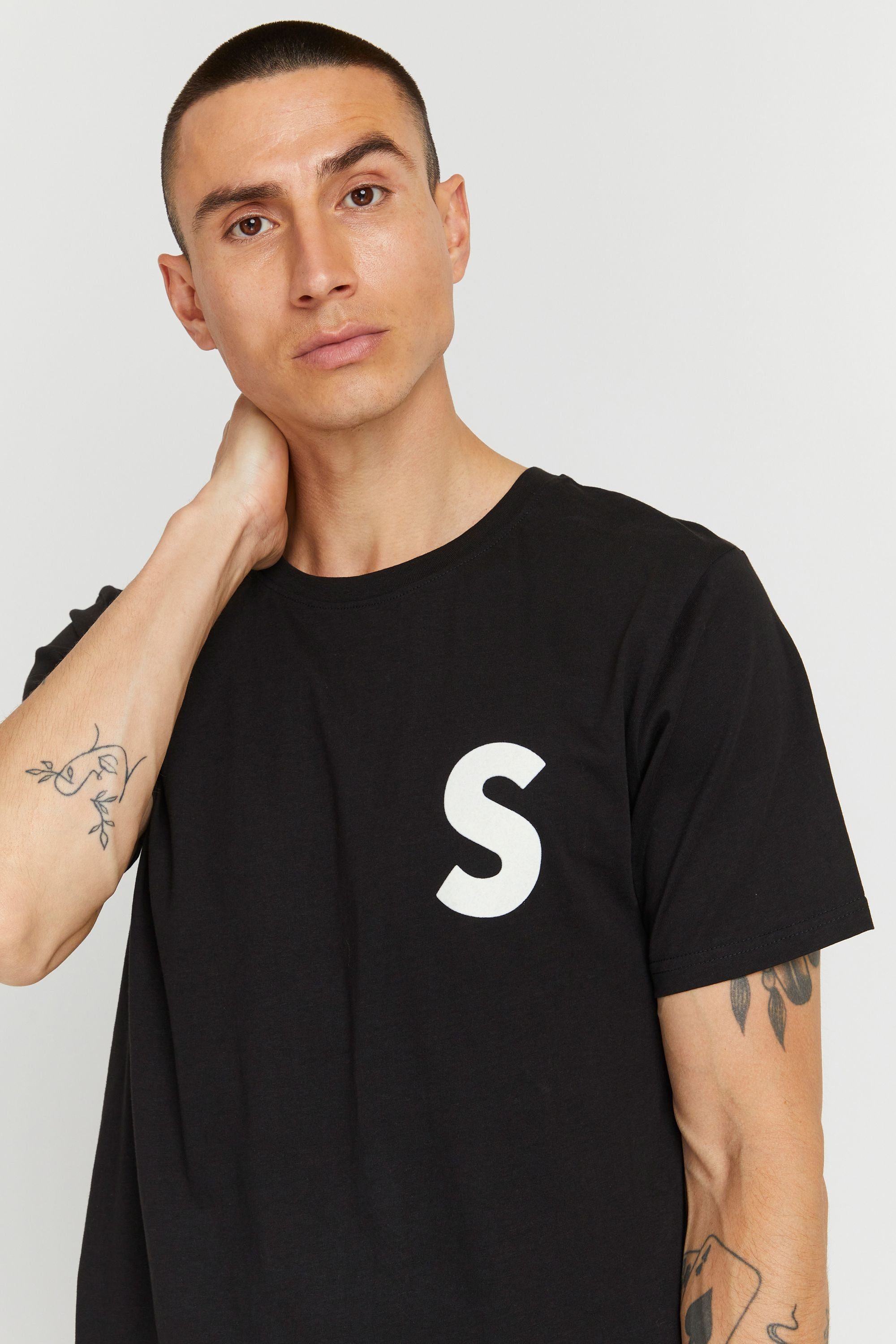 21107225 (194008) !Solid SDCarchie Black T-Shirt True SS4
