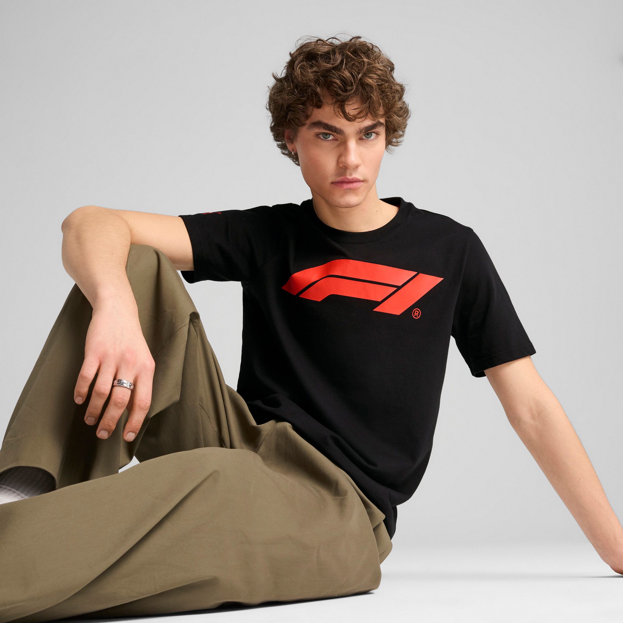PUMA T-Shirt F1 ESS LOGO TEE 180G Regular Fit, Rundhalsausschnitt, Kurzarm- günstig online kaufen